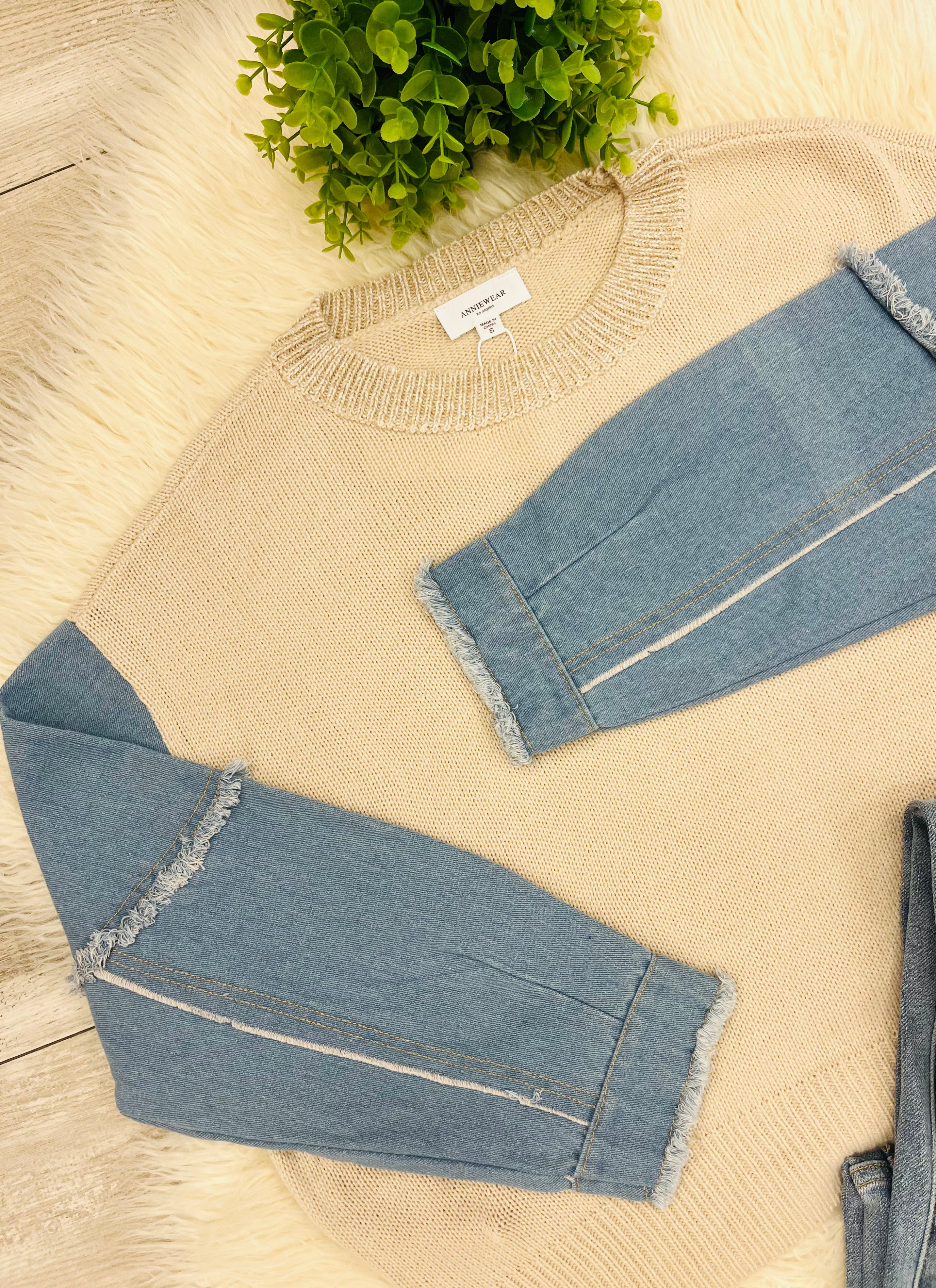 Women’s Anniewear Denim Sleeve Contrast Distressed Sweater Top - True to Size
