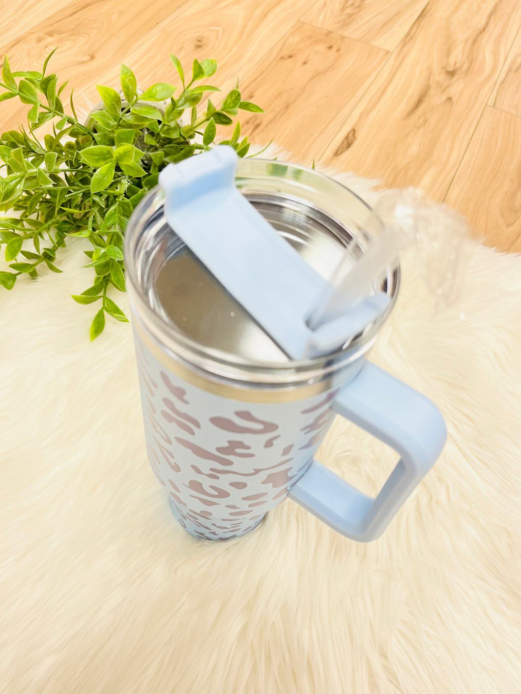 Light Blue Leopard/Cheetah Print Tumbler