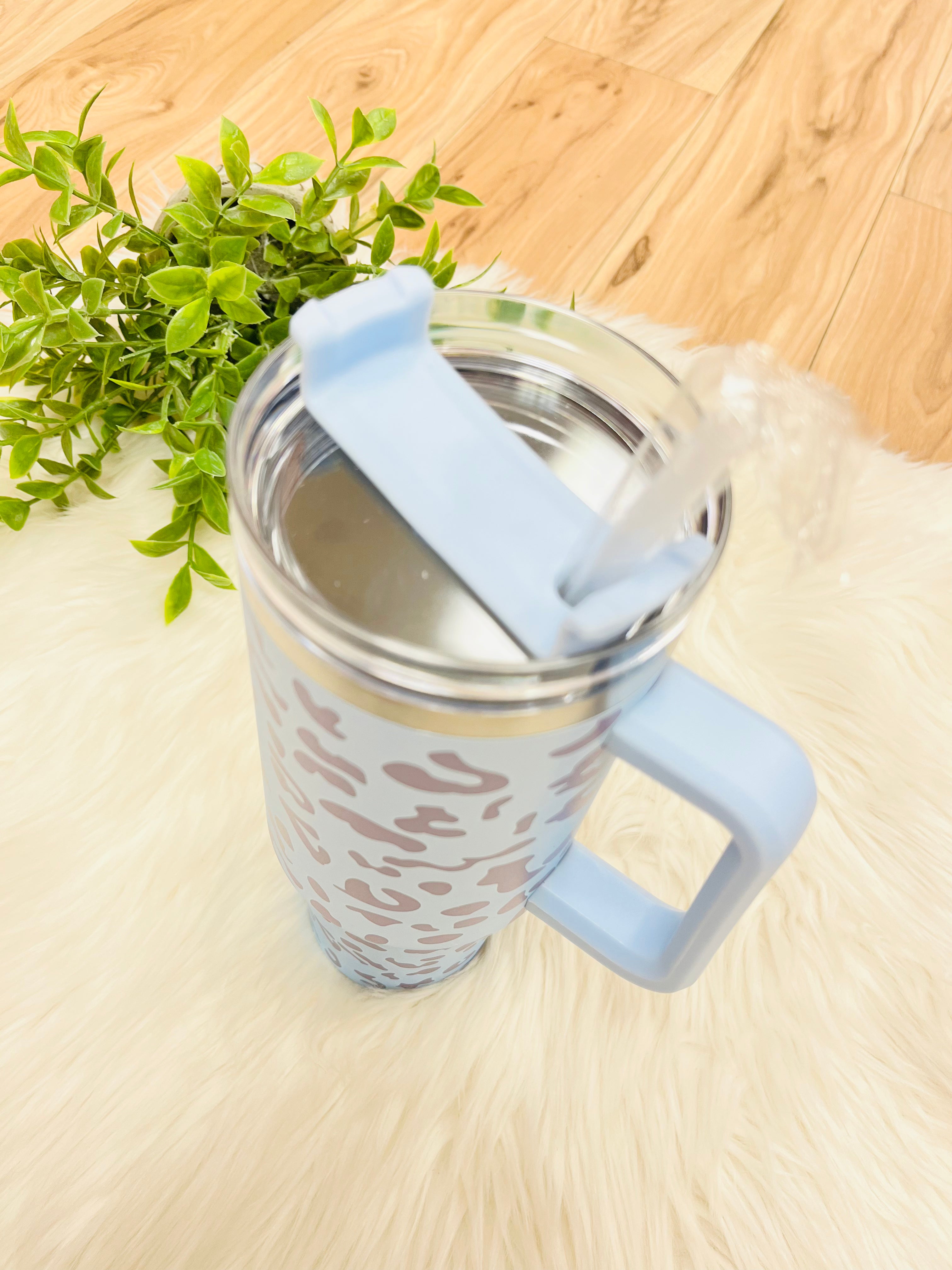 Light Blue Leopard/Cheetah Print Tumbler