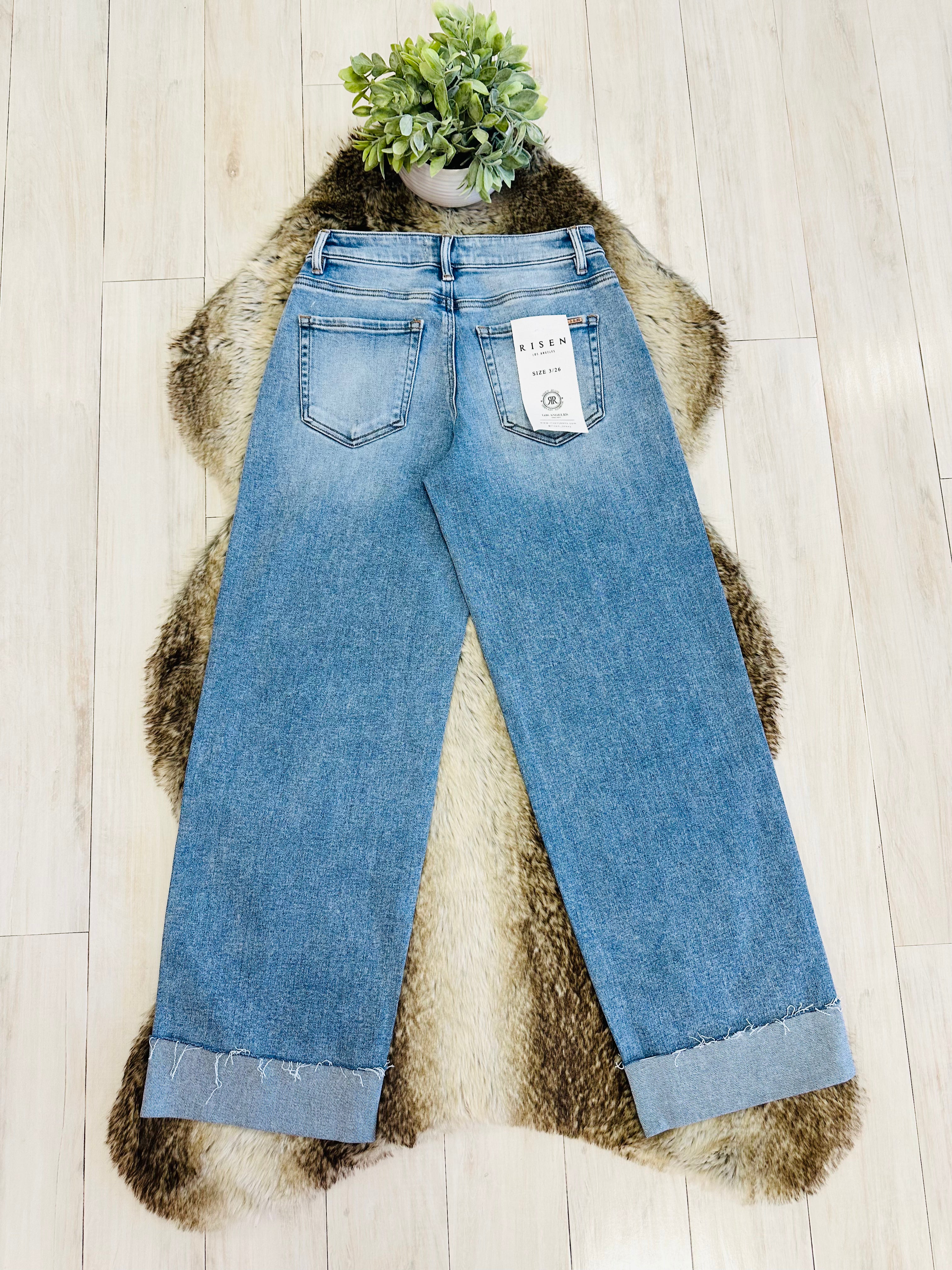 Women’s Risen Light Wash Slouchy Barrel Cuffed Hem Jeans #21949- Stretchy