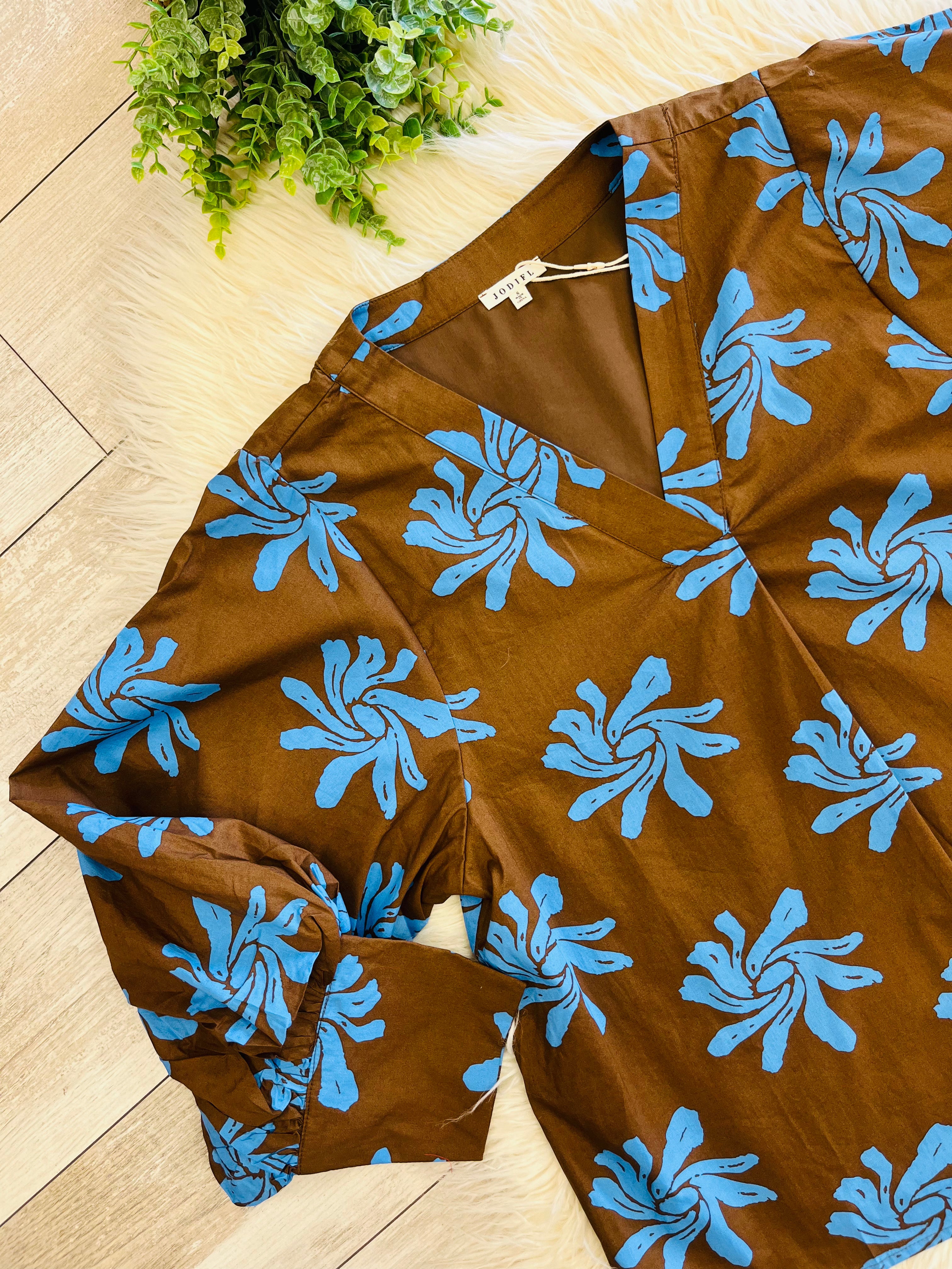 Women’s Jodifl Brown & Blue Floral Top - True to size