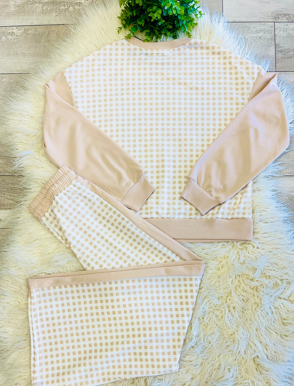 Women’s Evermmee Beige and White Gingham Set - True to Size