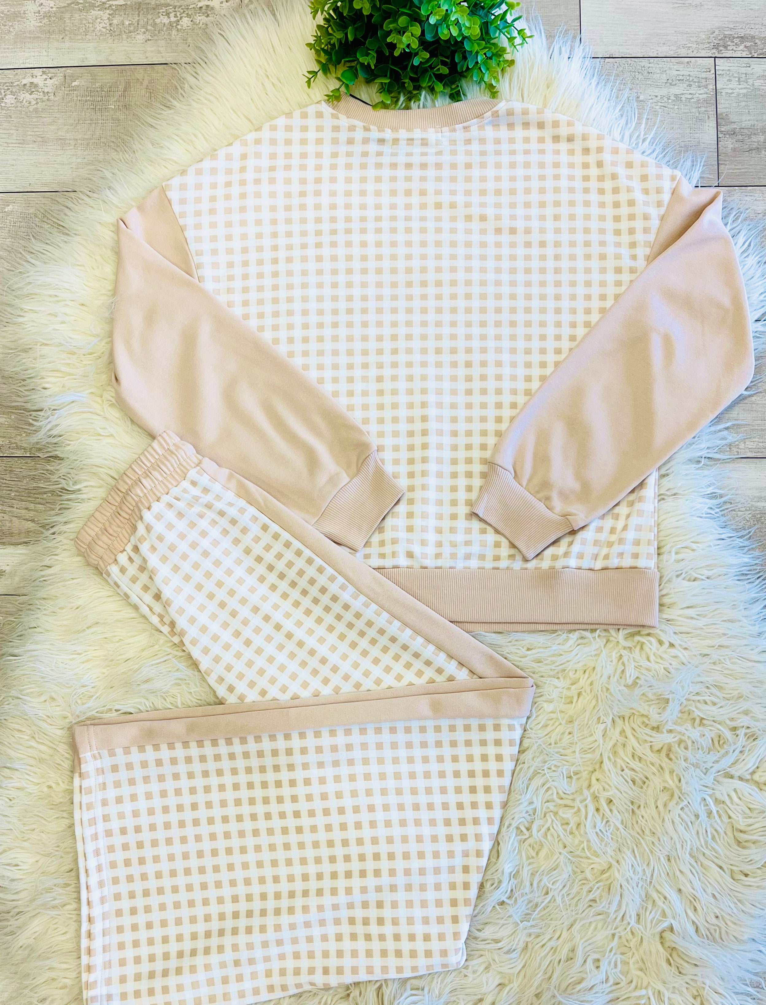 Women’s Evermmee Beige and White Gingham Set - True to Size