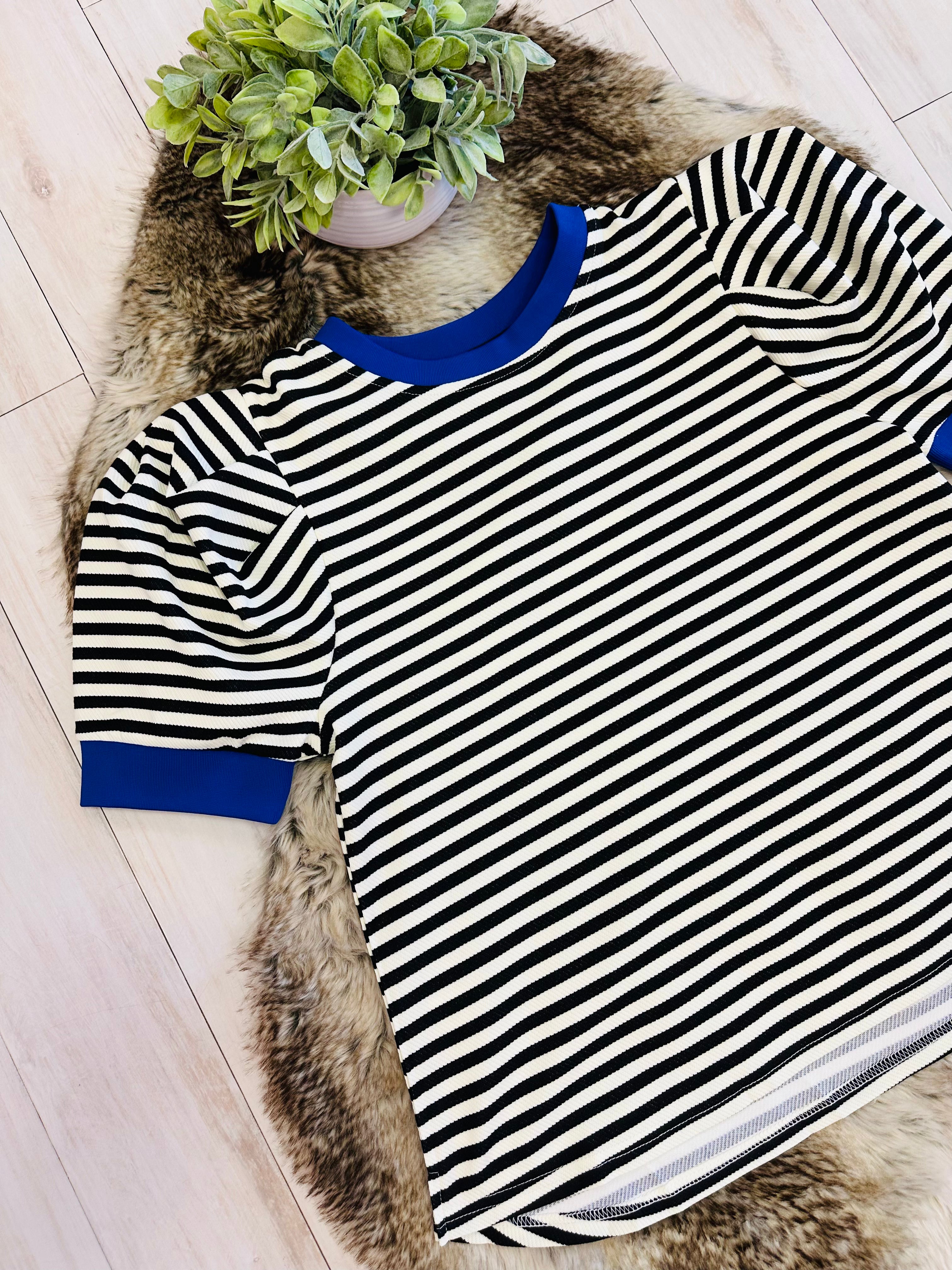 Women’s Umgee Black Striped Puff Sleeve Top with Blue Trim- True to Size