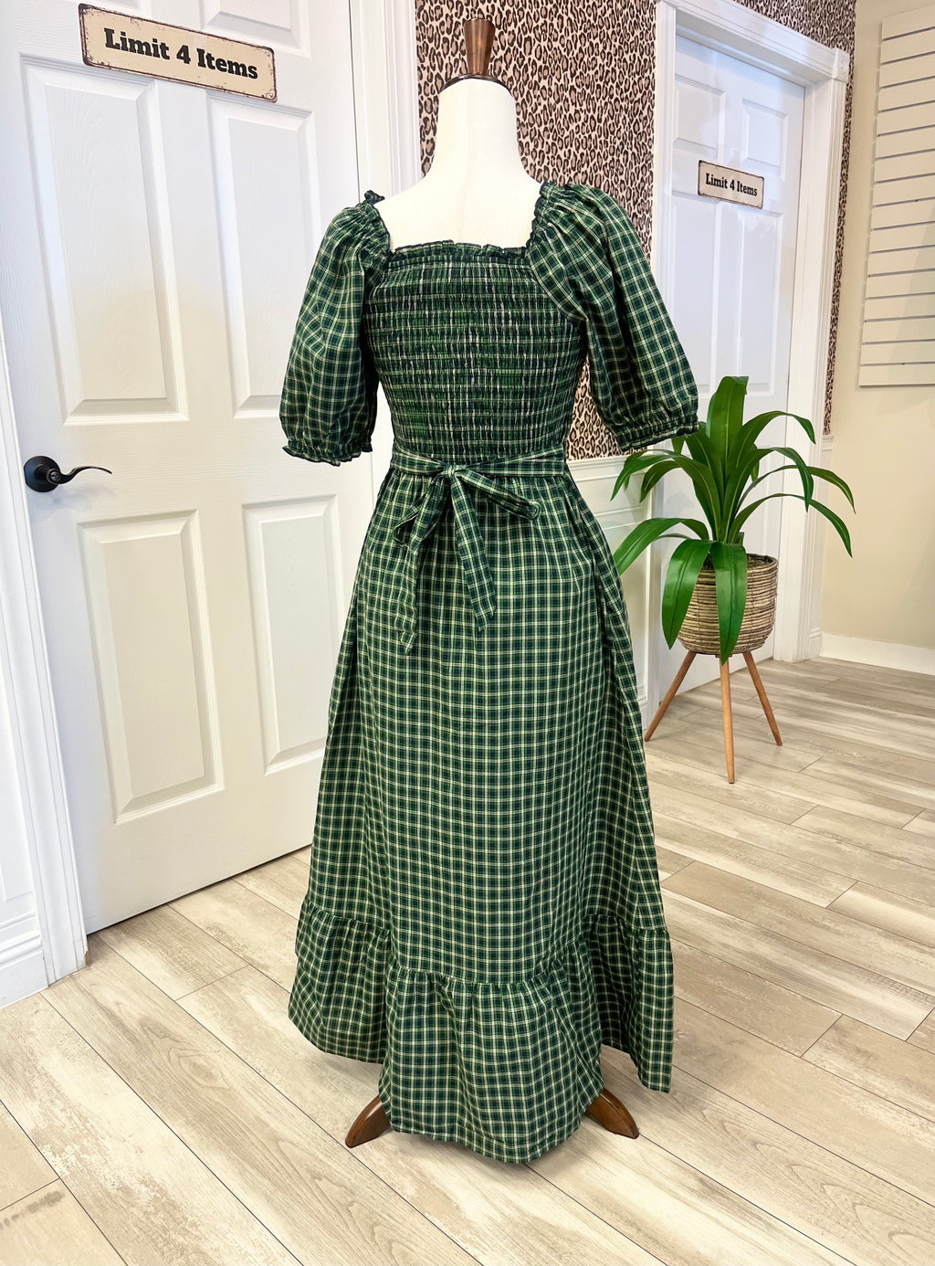 Women’s Evermmee Green Plaid Smocked Square Neck Midi Dress with Pockets - True to size