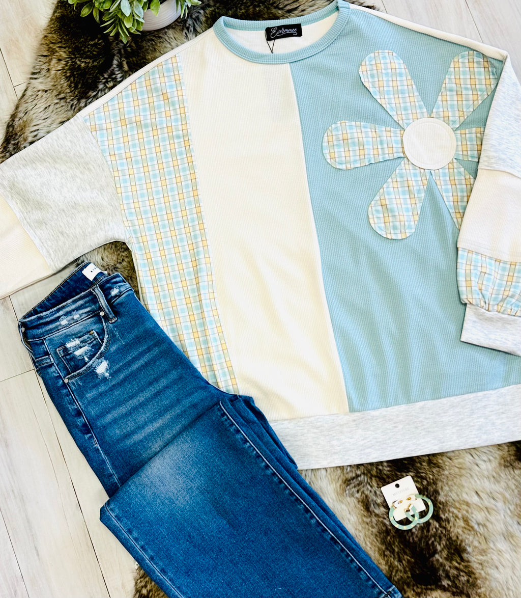 Women’s Oversized Blue & Cream Patchwork Crewneck