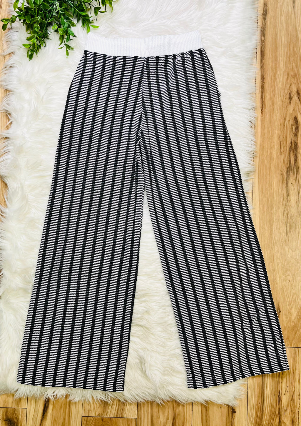 Women’s Zenana Black Striped Ribbed Pant Set