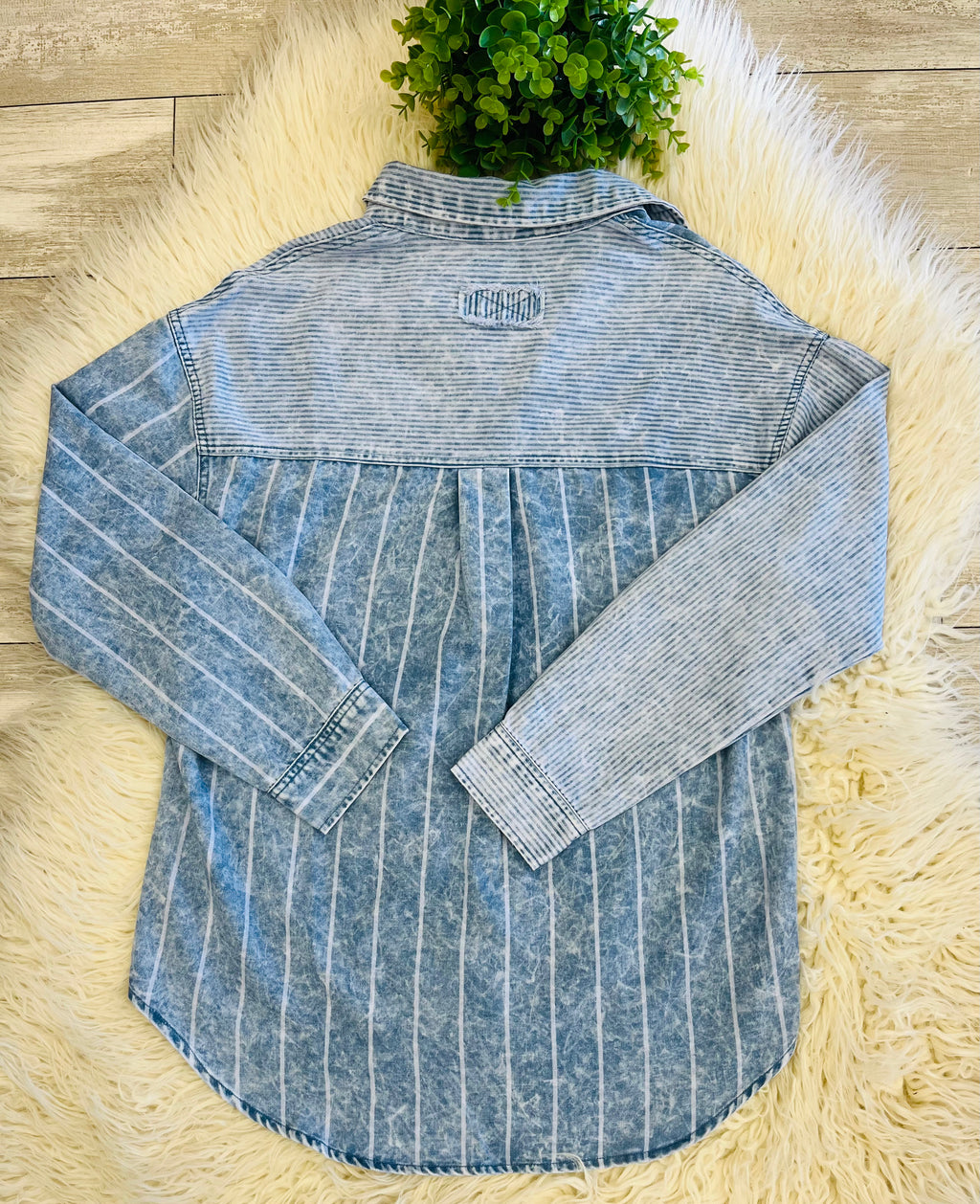 Women’s Evermmee Denim Top - True to Size