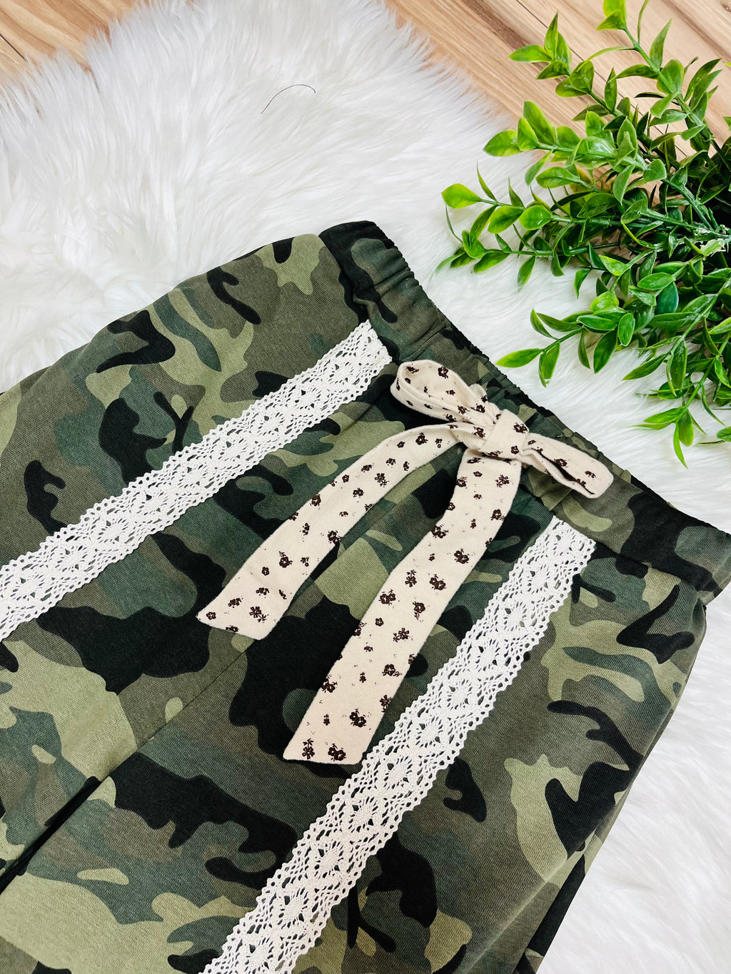 Women’s Anniewear Camouflage Wide Leg Pants with Lace Trim- True to Size