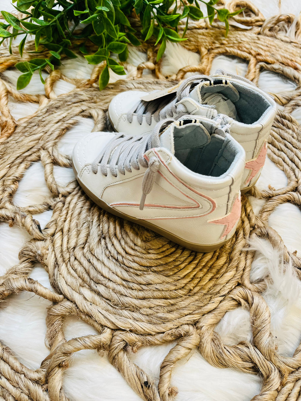 Girl’s Toddler Metallic white Shu Shop Shoes