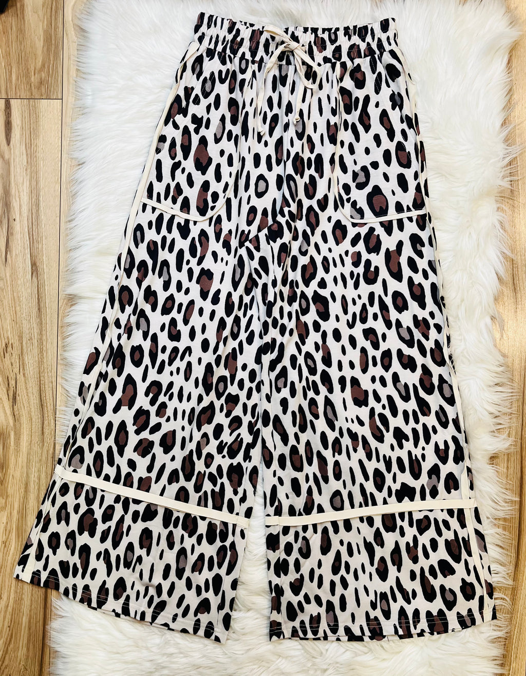 Women’s Evermmee Cheetah Pants