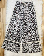 Women’s Evermmee Cheetah Pants