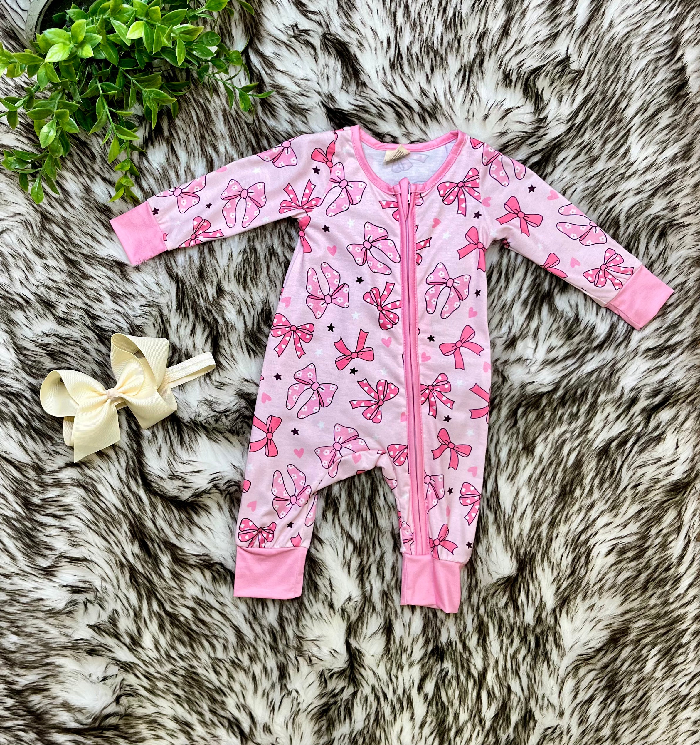 Girl’s Pink Bow with Floral and Heart Details Zipper Romper
