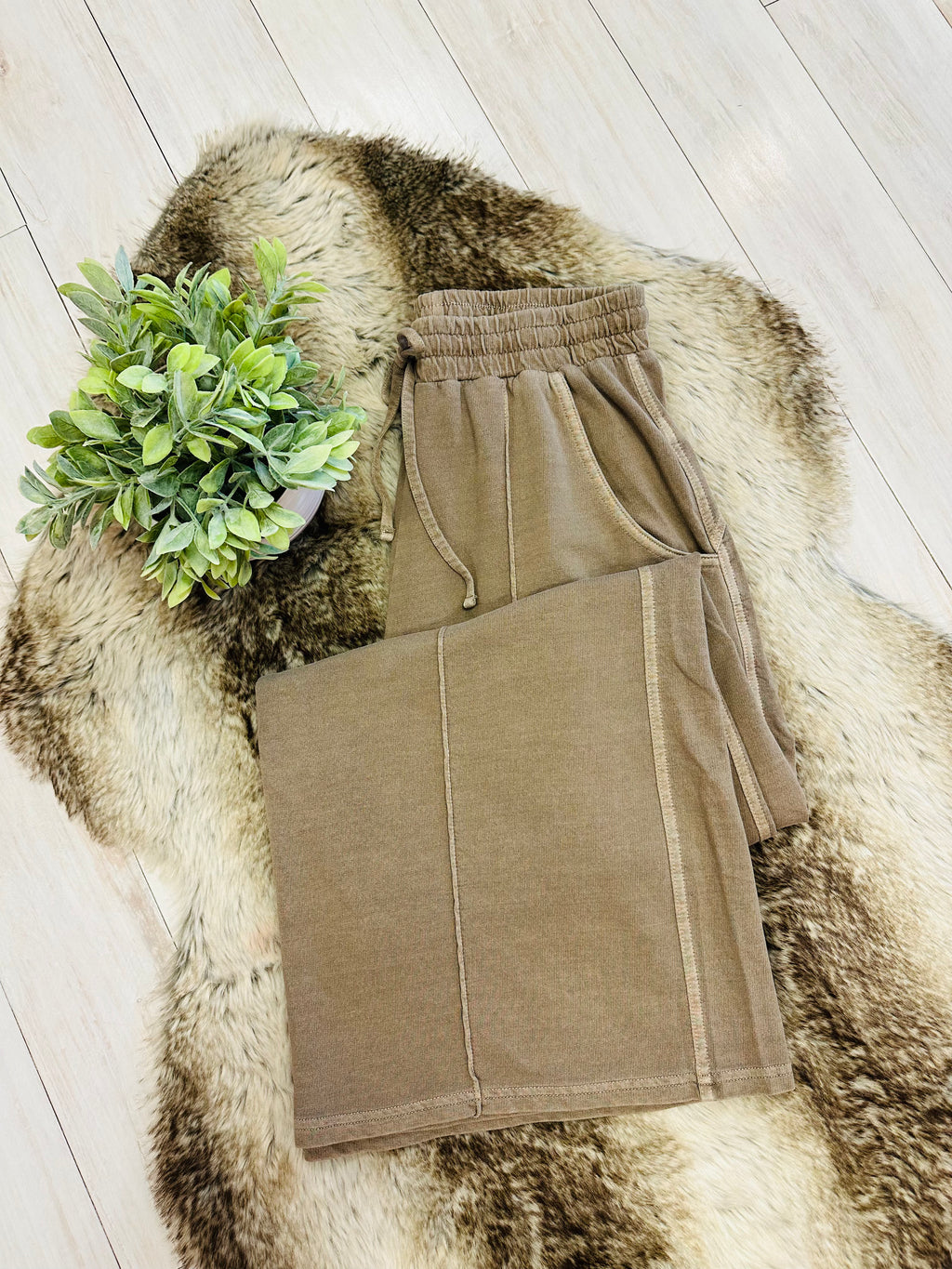 Women’s Mocha Wide Leg Crop/Petite Pants by Zenana- True to Size