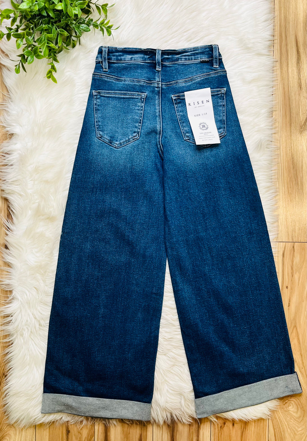 Women’s Risen High Rise Distressed Cuff Jeans 1501