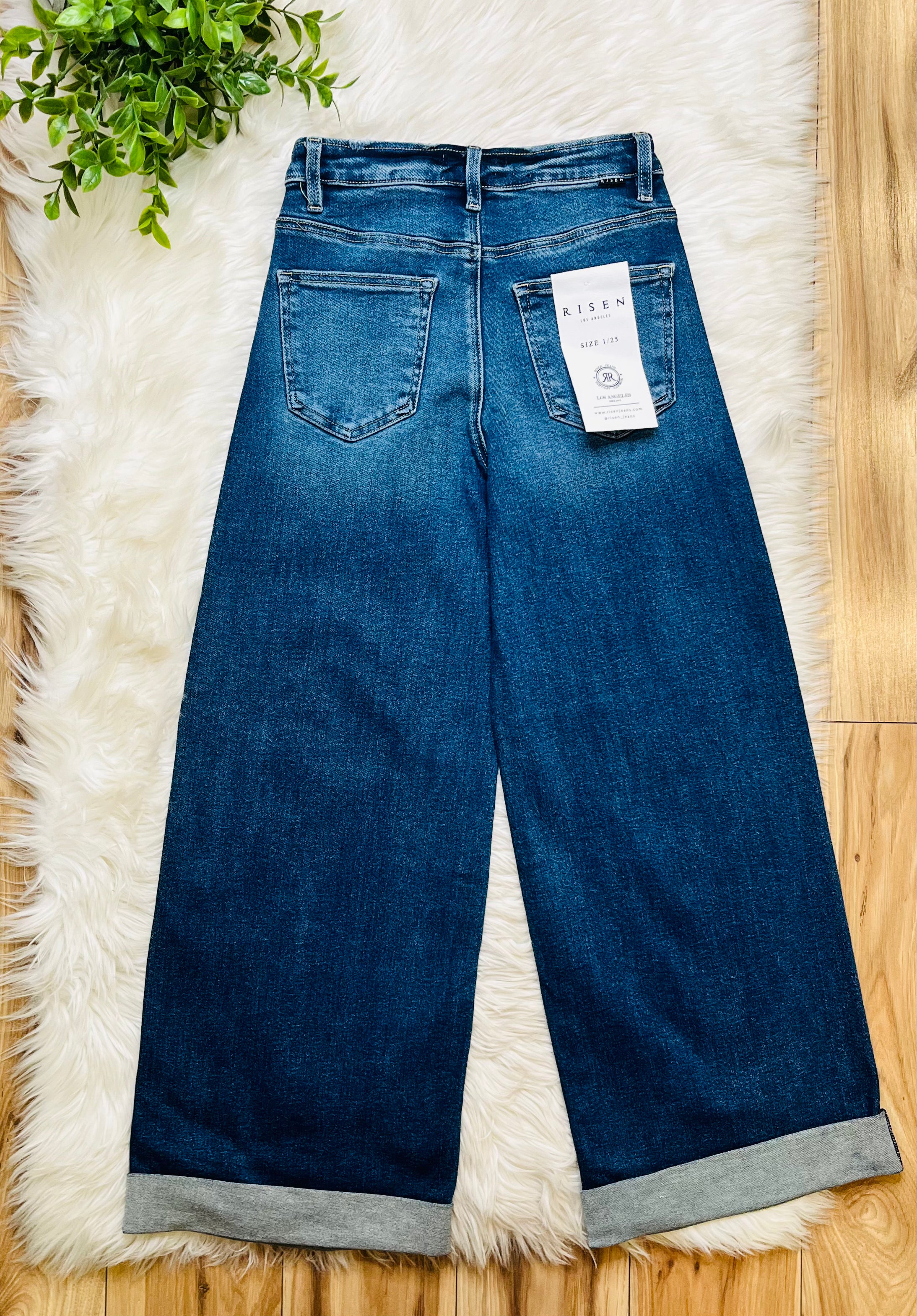 Women’s Risen High Rise Distressed Cuff Jeans 1501