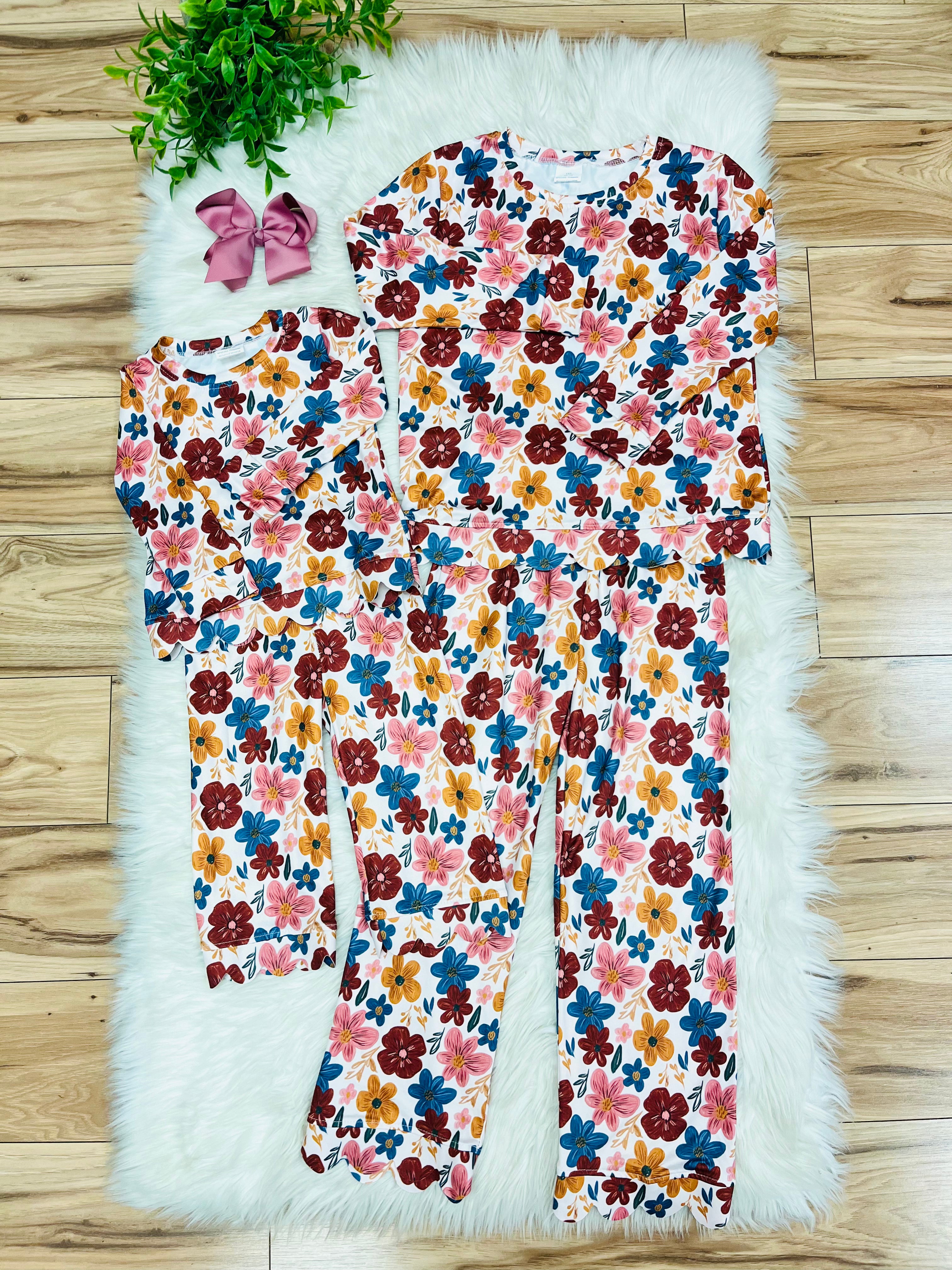 Girl’s Fall Floral Pant Outfit with Scalloped Trim