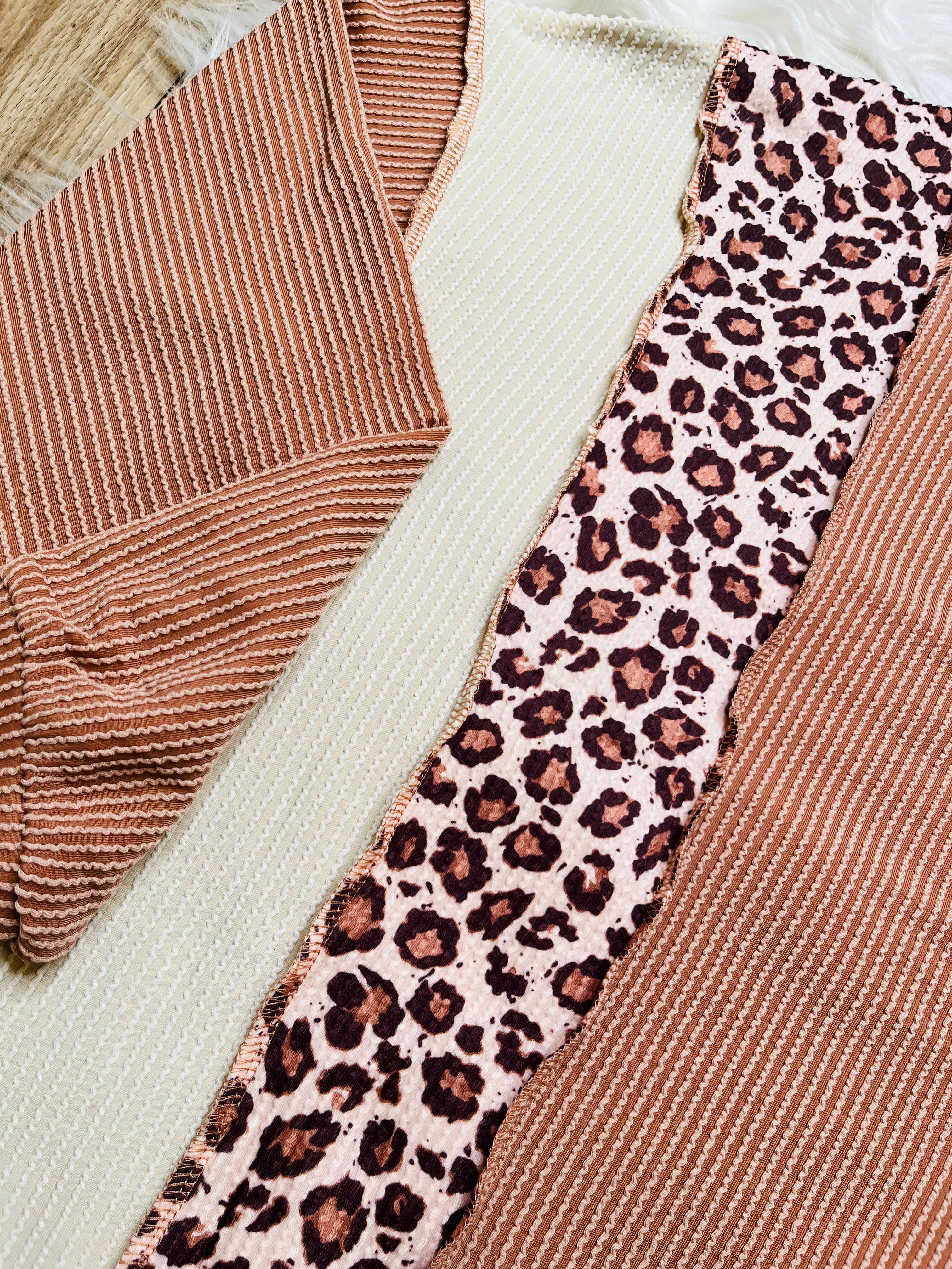 Women’s Evermmee Leopard Detail Top