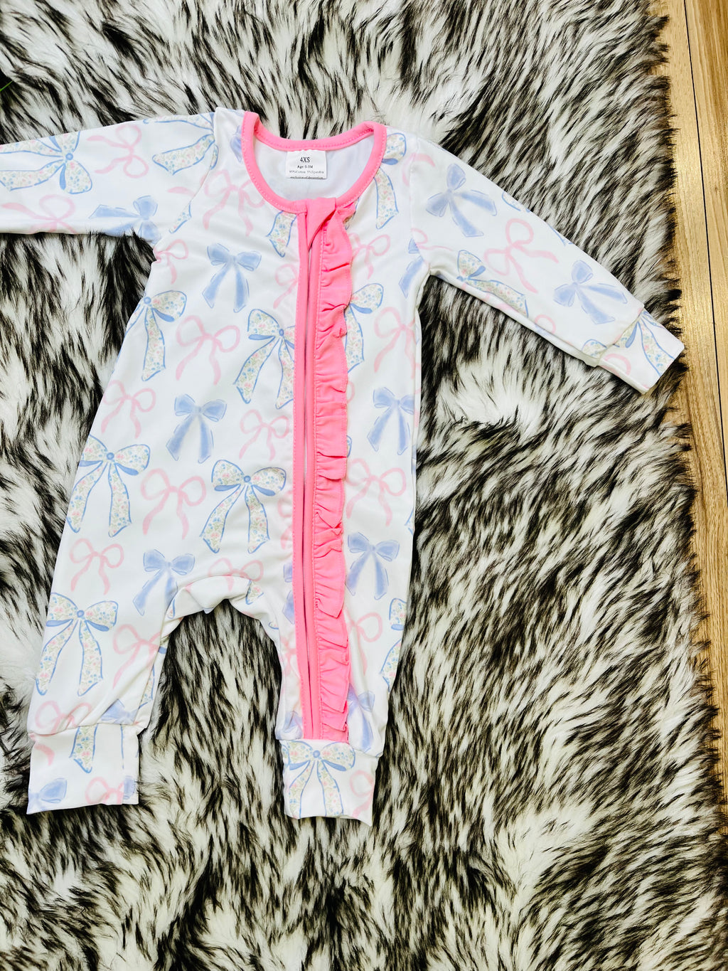 Girl’s Pink and Blue Bow Zipper Romper