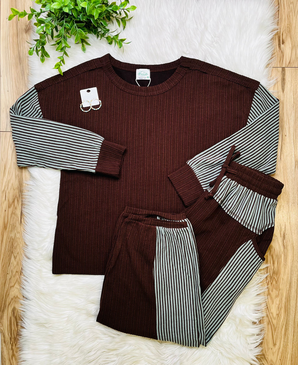 Women’s Very J Brown and Seafoam Stripe Detail Pant Set