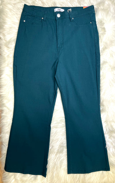 Women’s curvy YMI blue steel capri pants