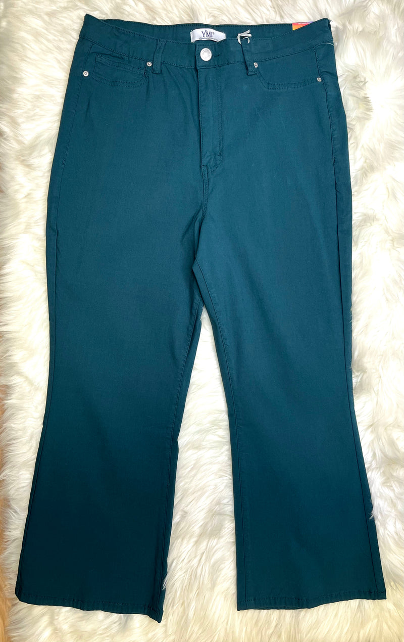 Women’s curvy YMI blue steel capri pants