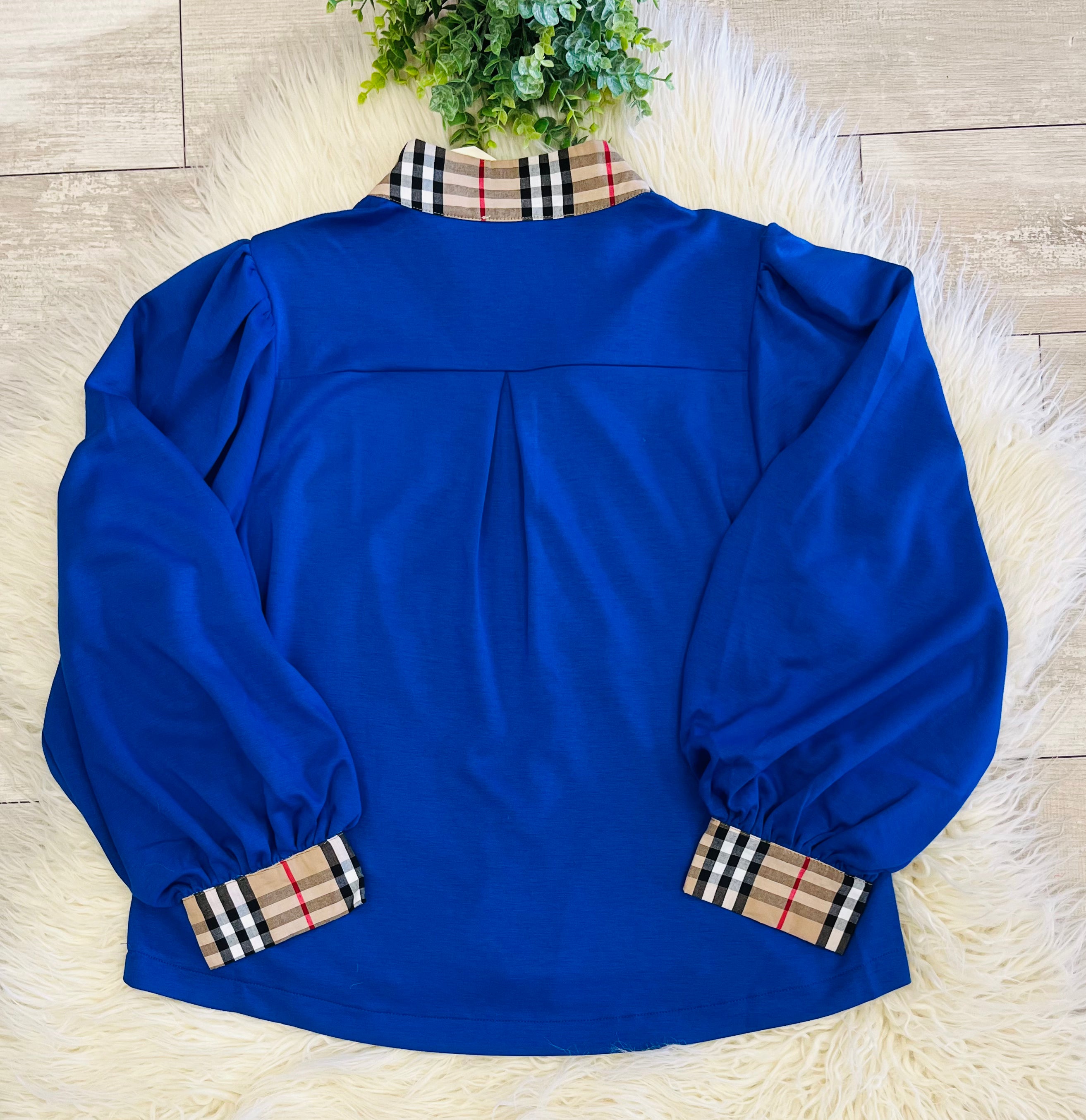 Women’s Jodifl Royal Blue puff sleeve top - true to size