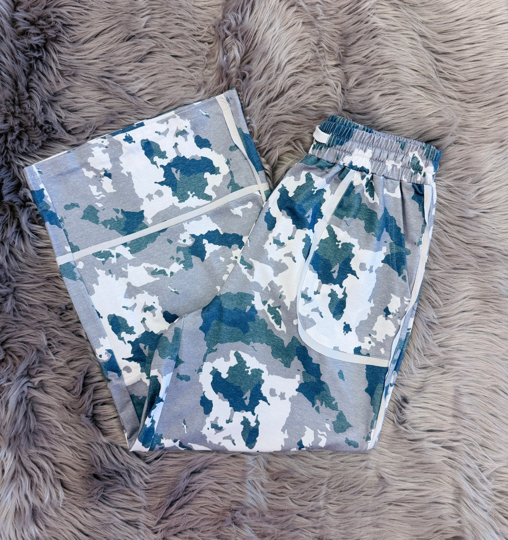 Women’s Evermmee Grey Camouflage Soft Pull on Wide Leg Pant