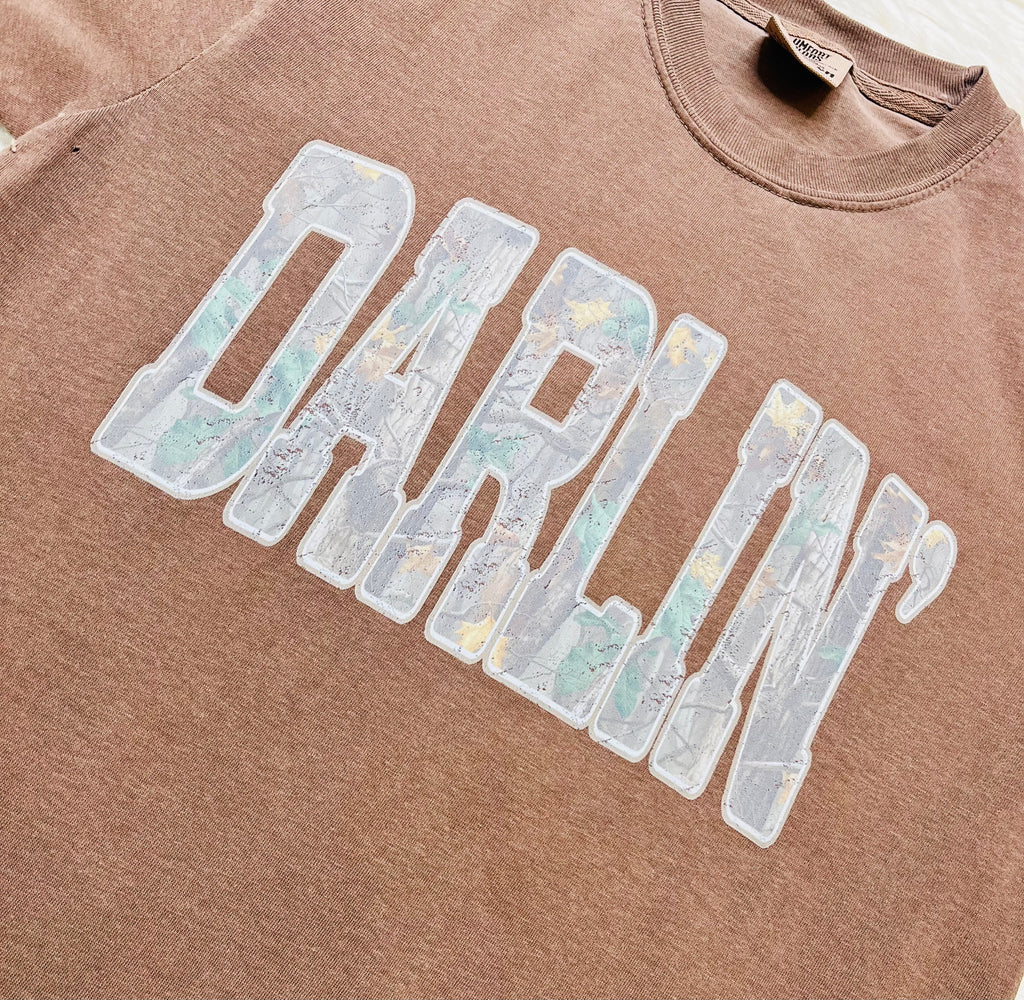 Women’s Comfort Color Darlin’ Camo Tee