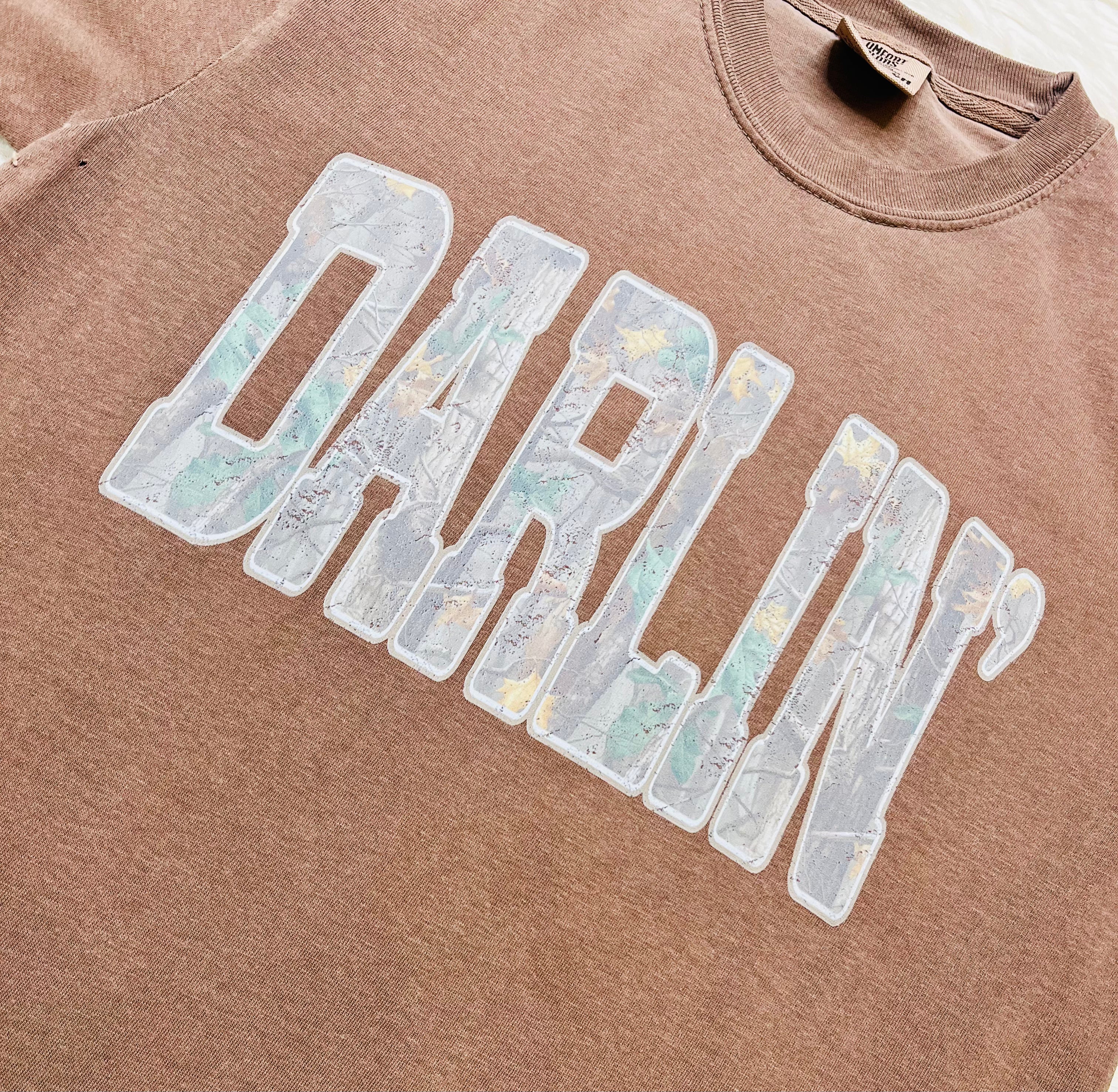 Women’s Comfort Color Darlin’ Camo Tee