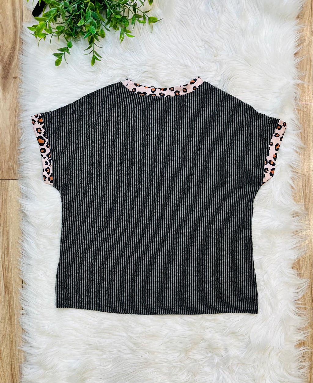 Women’s Evermmee Black Ribbed Cheetah Detail Set