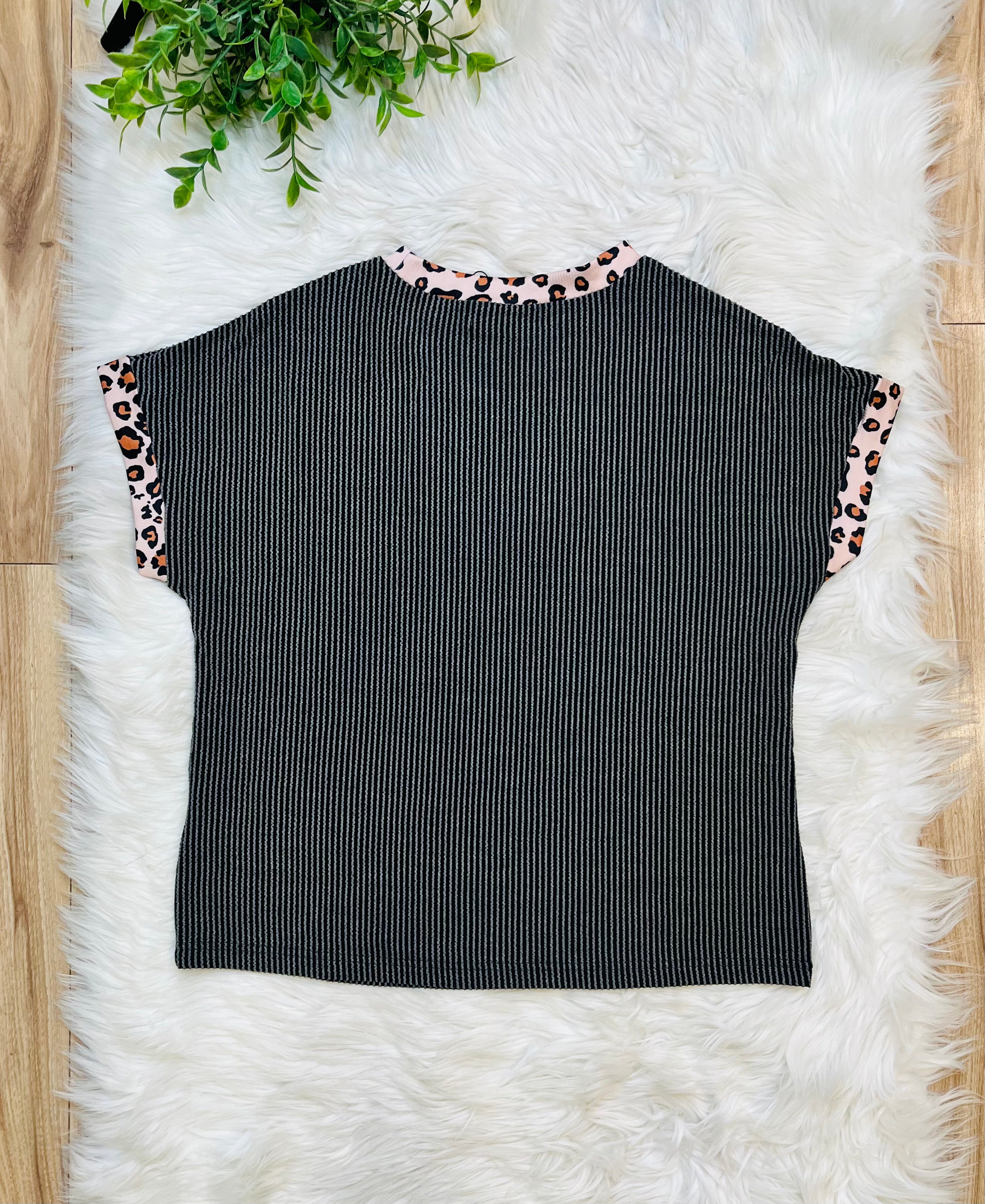 Women’s Evermmee Black Ribbed Cheetah Detail Set