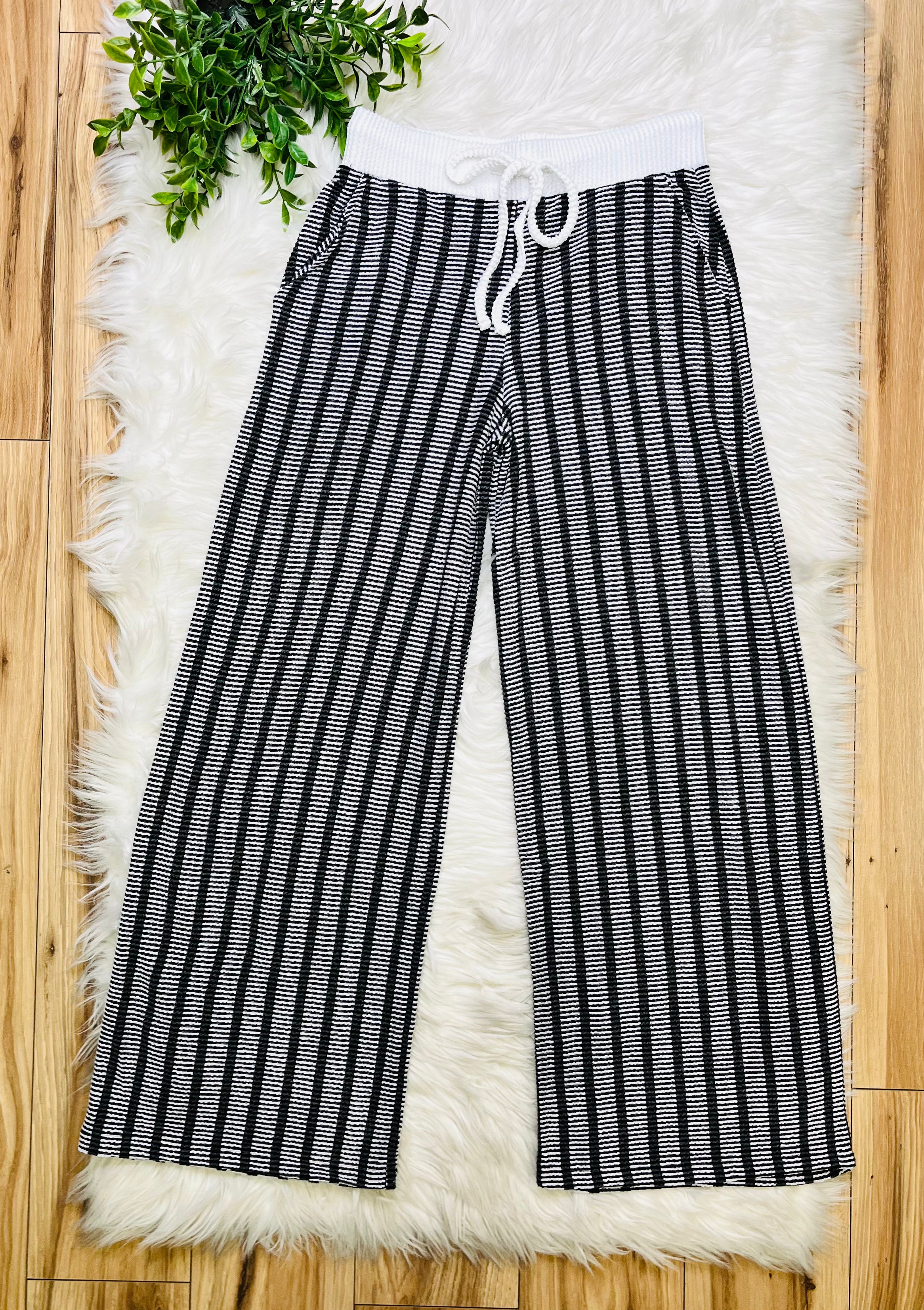 Women’s Zenana Black Striped Ribbed Pant Set