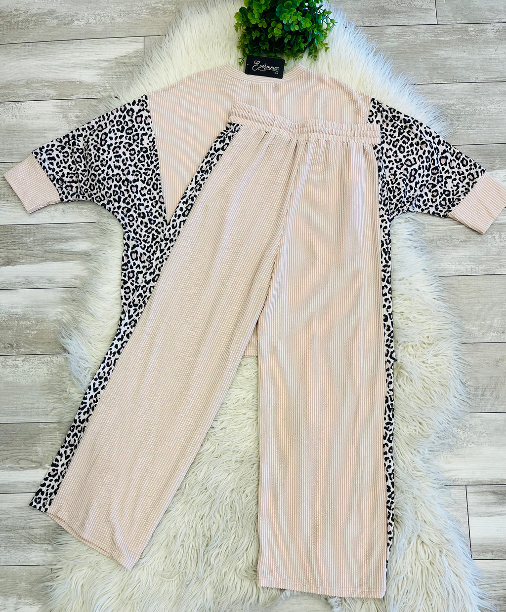 Women’s Evermmee Ribbed Cheetah Set- True to Size Oversized Look