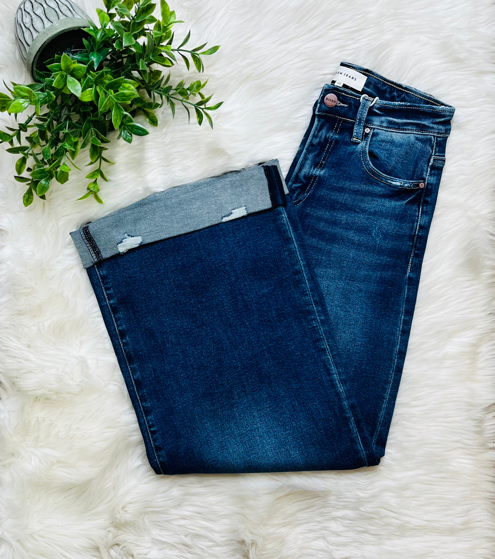 Women’s Risen High Rise Distressed Cuff Jeans 1501