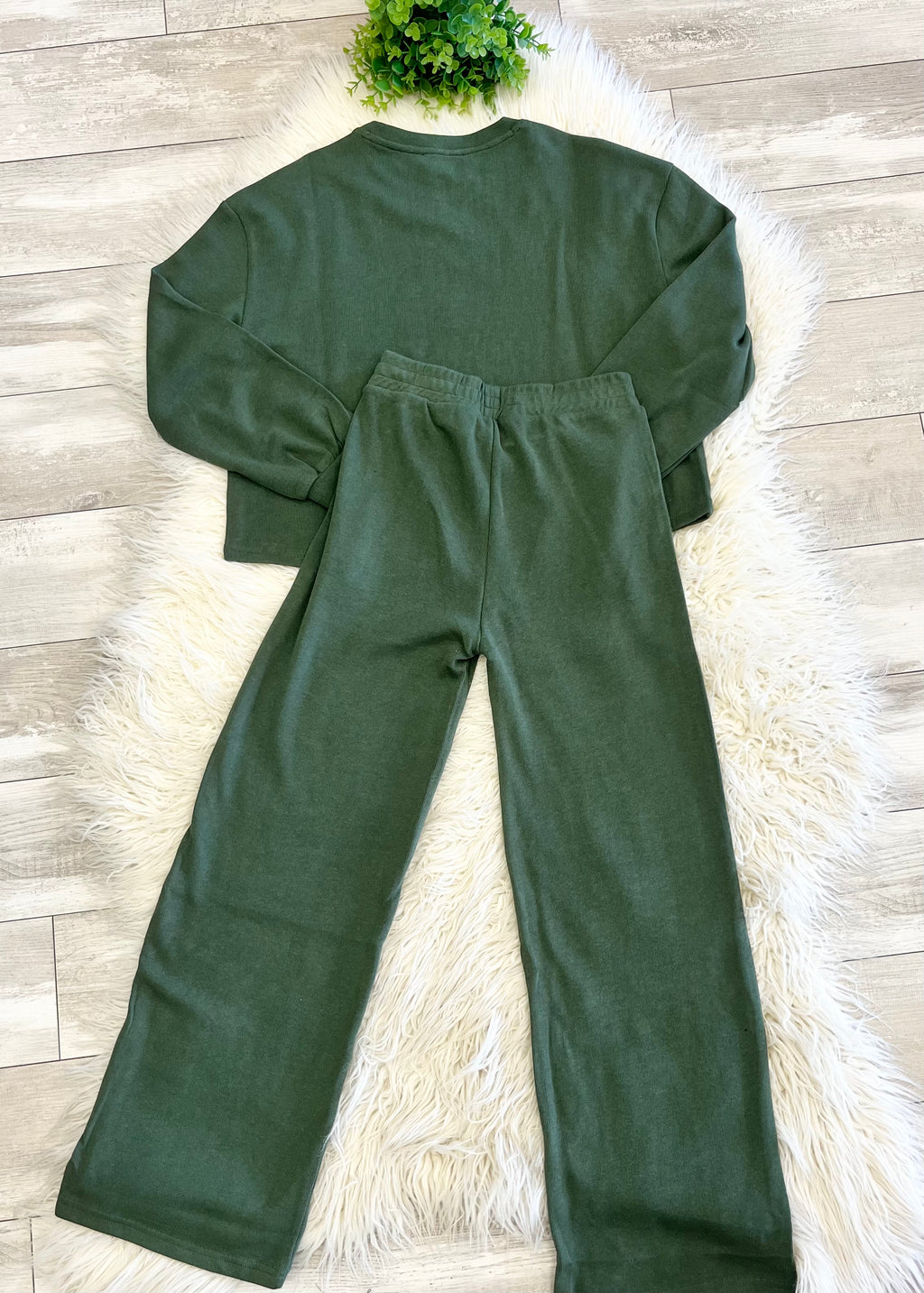 Women’s Zenana Olive Long Sleeve Two Piece Set - True to size