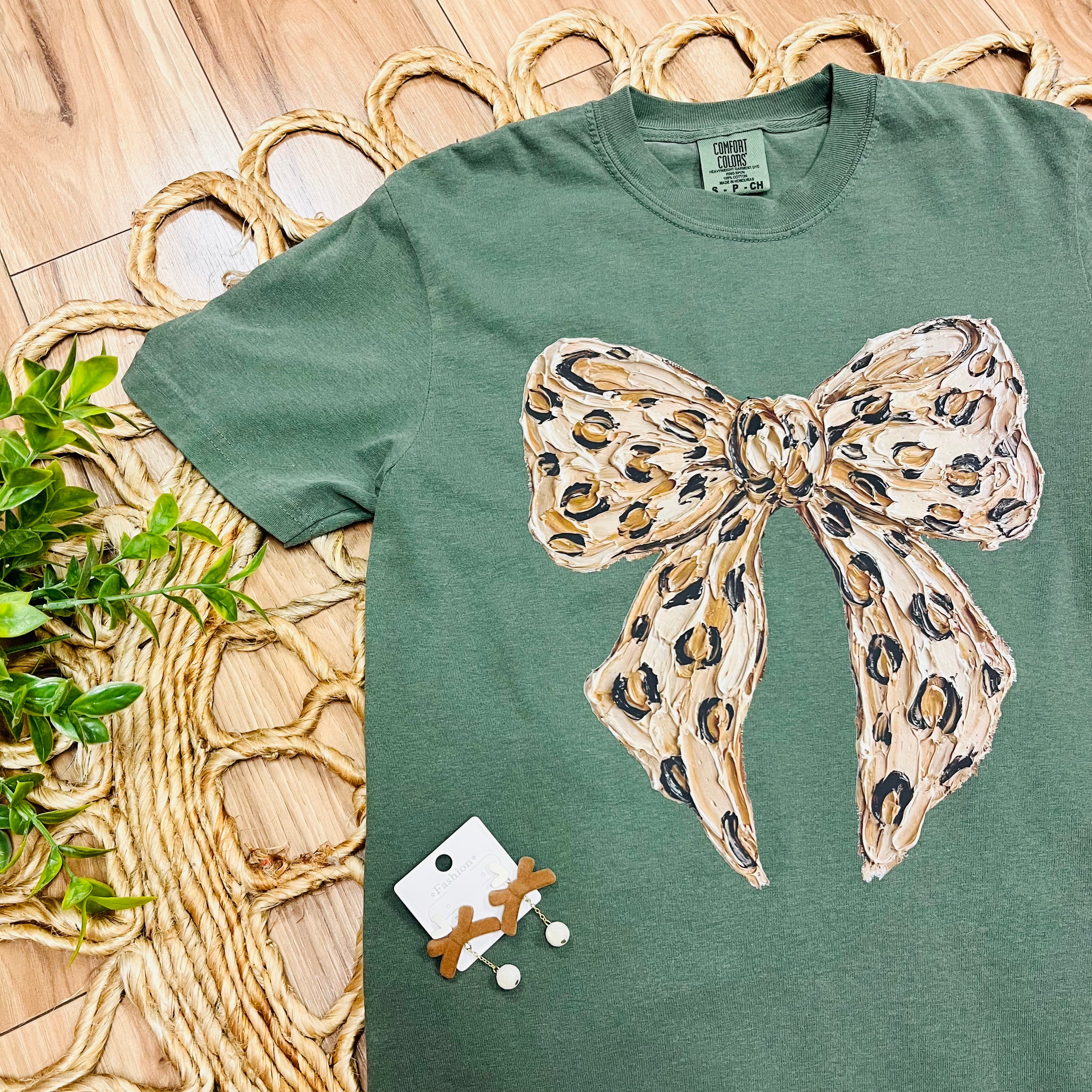 Special Order 3X- Women’s Green Leopard Print Bow Graphic Tee