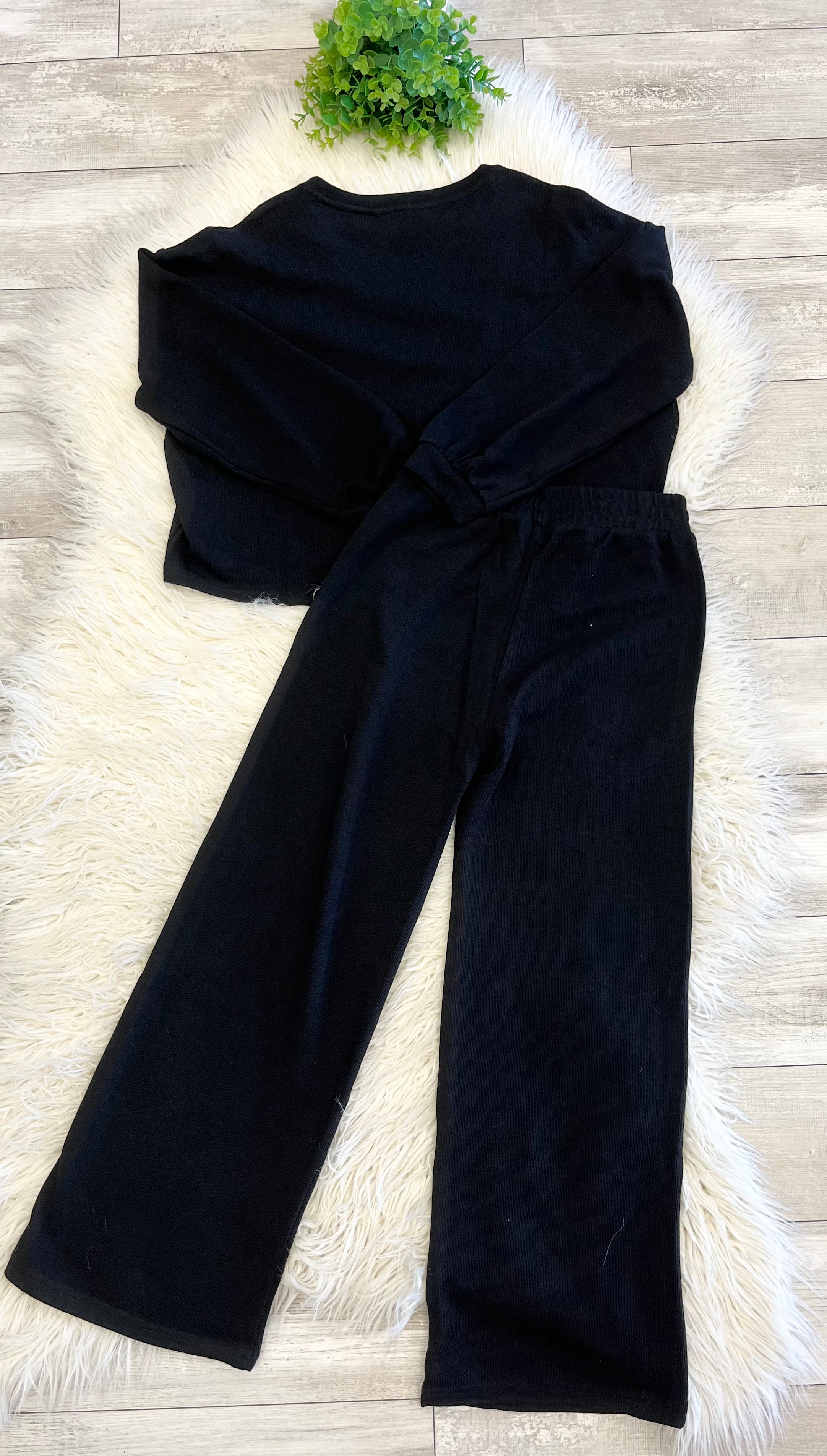 Women’s Zenana Black Long Sleeve Two Piece Set - True to size