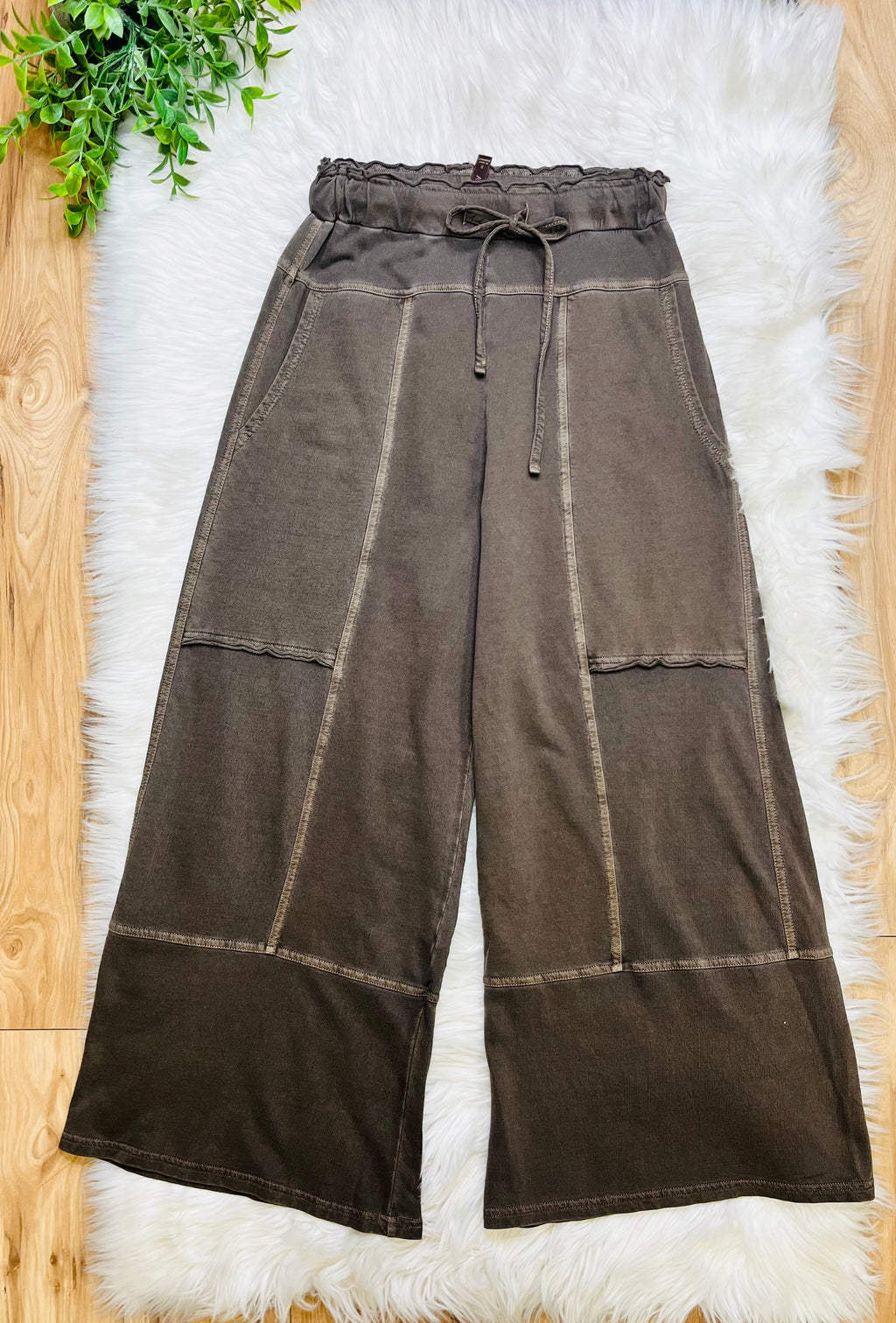 Women’s Zenana Exposed Seam Espresso Drawstring Pants- True to Size