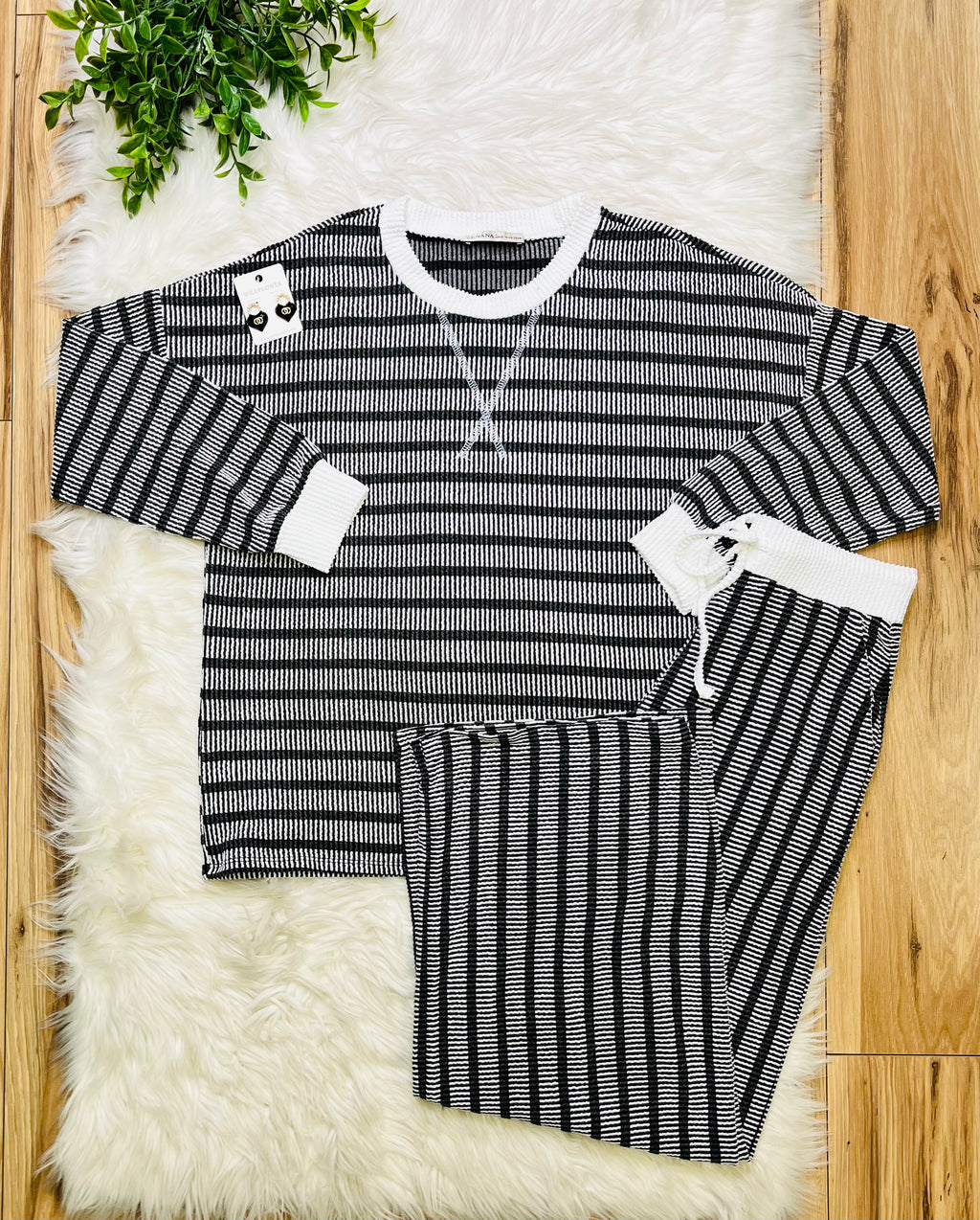 Women’s Zenana Black Striped Ribbed Pant Set