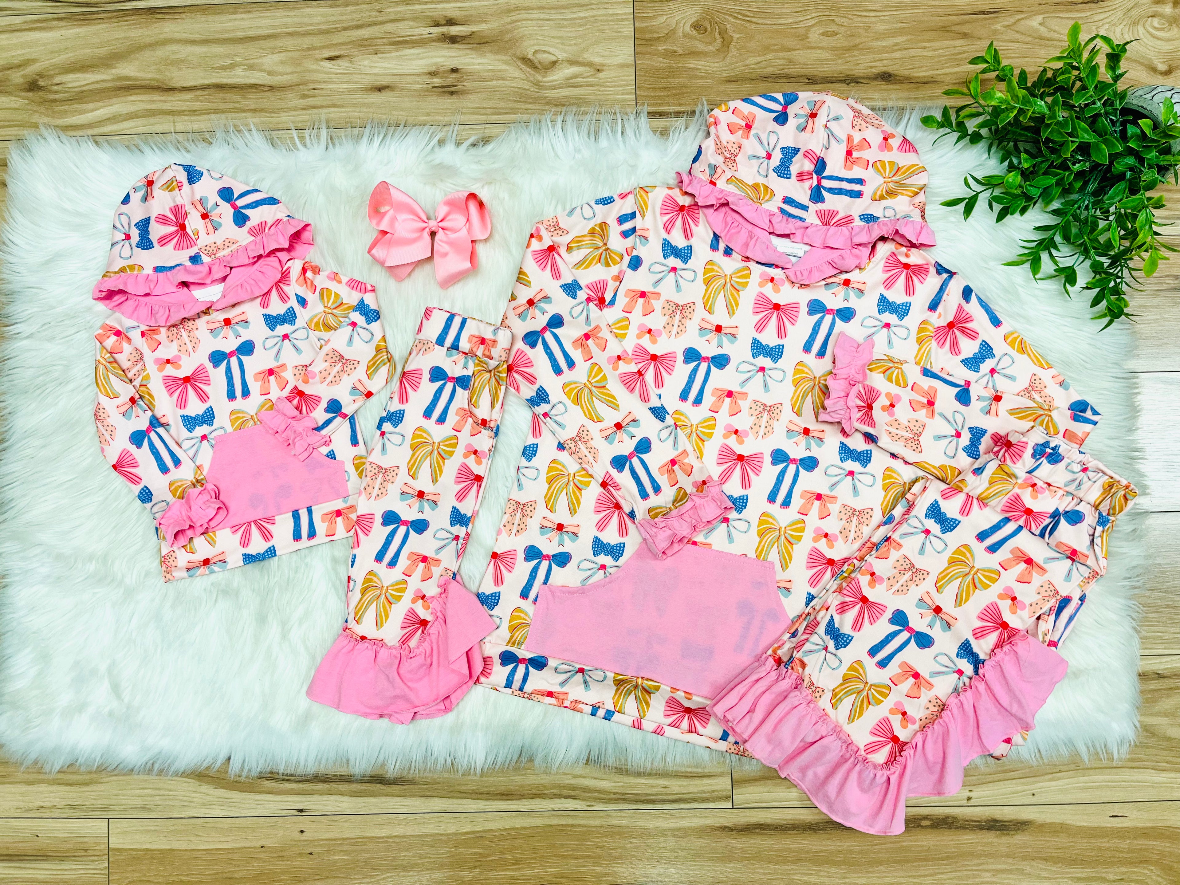 Girl’s Bow Print Hooded Outfit with Pink Ruffle Trim