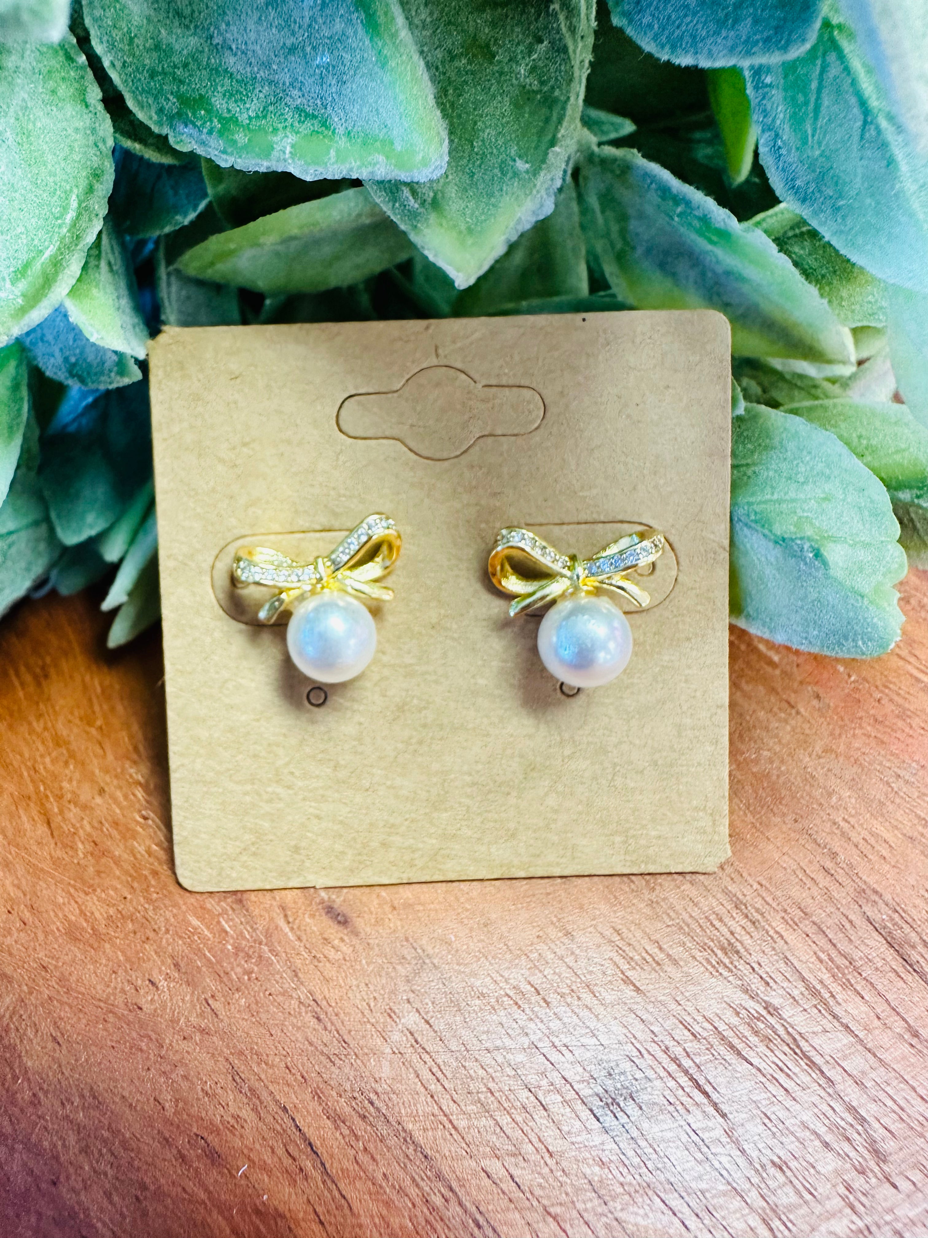 Gold Bow Pearl Earrings