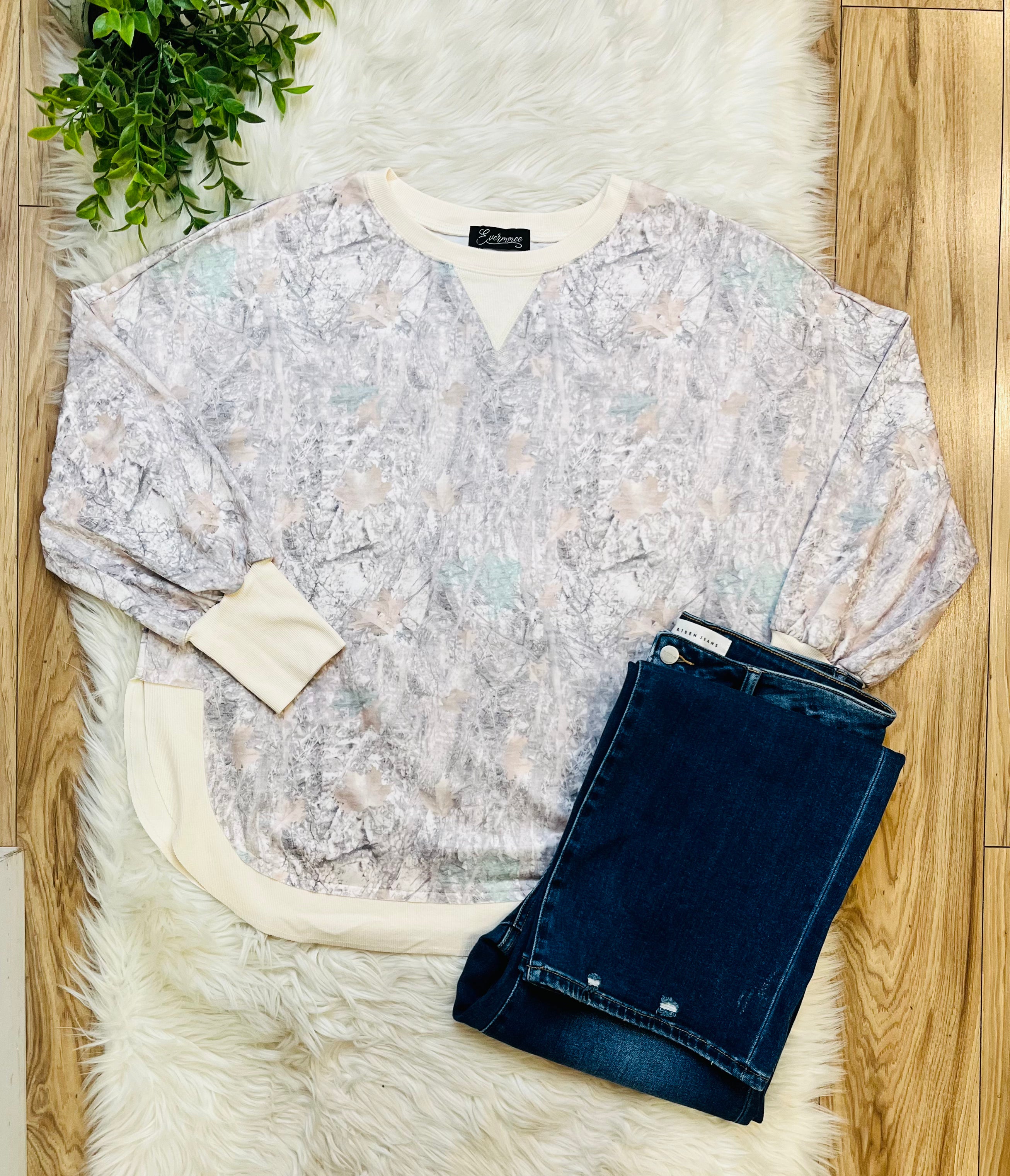 Women’s Evermmee Curvy Camo Top- True to Size