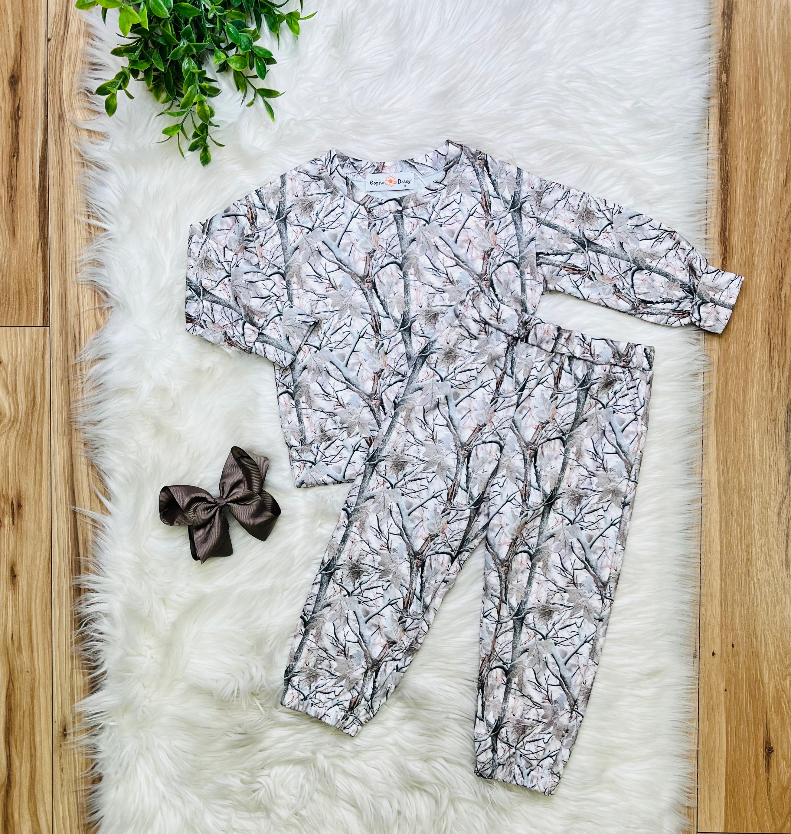 Girl’s Grey Camo Pant Set
