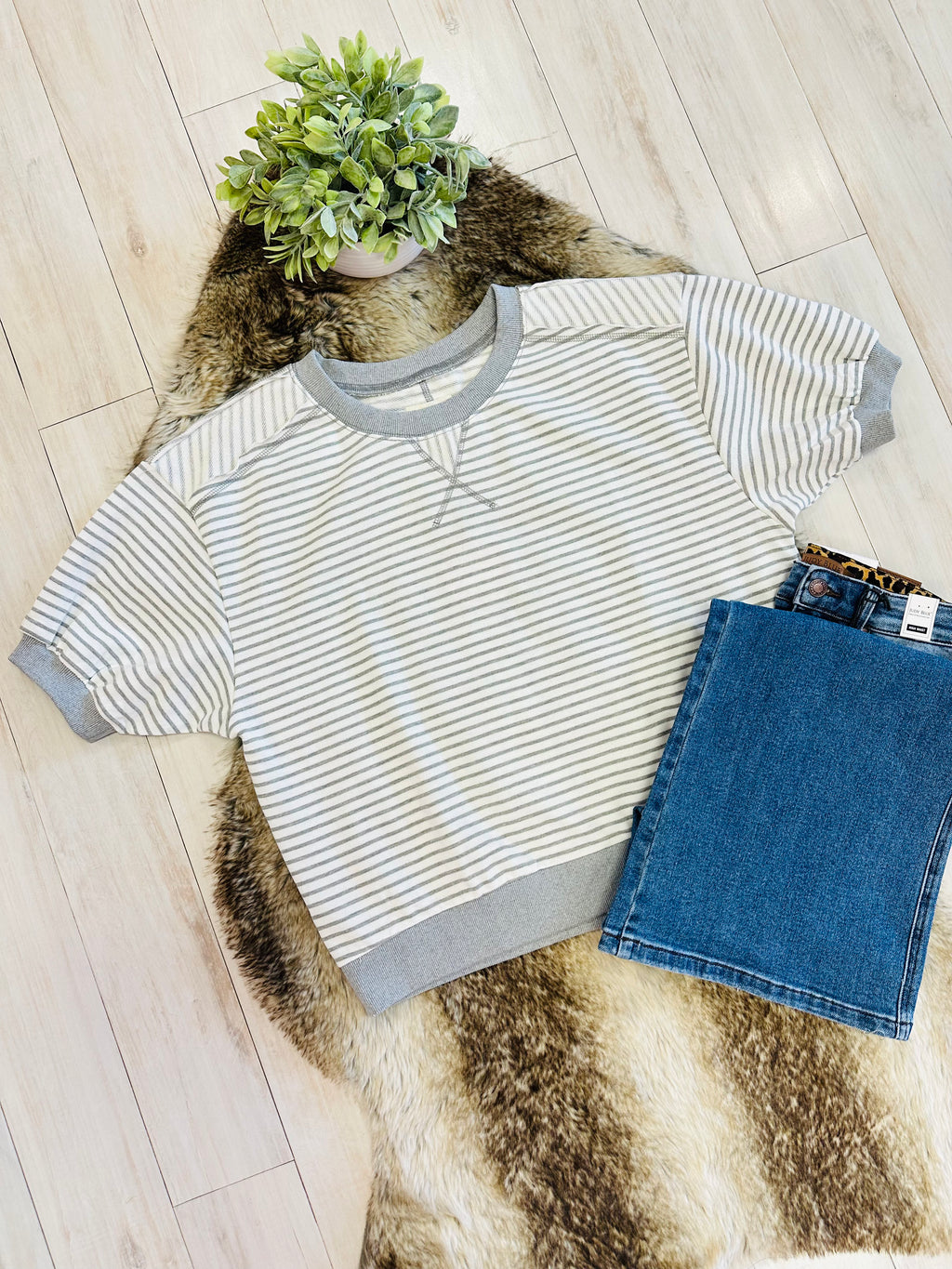 Women’s Umgee Heather Grey Striped Knit Top with Ribbed Trim- Oversized