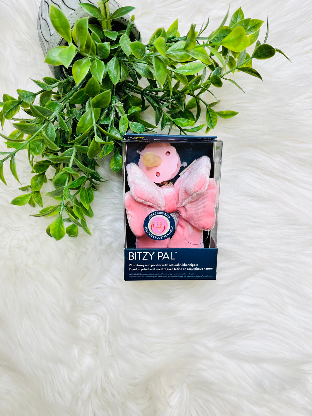 Itzy Ritzy Bow Paci Pal