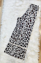 Women’s Evermmee Cheetah Pants