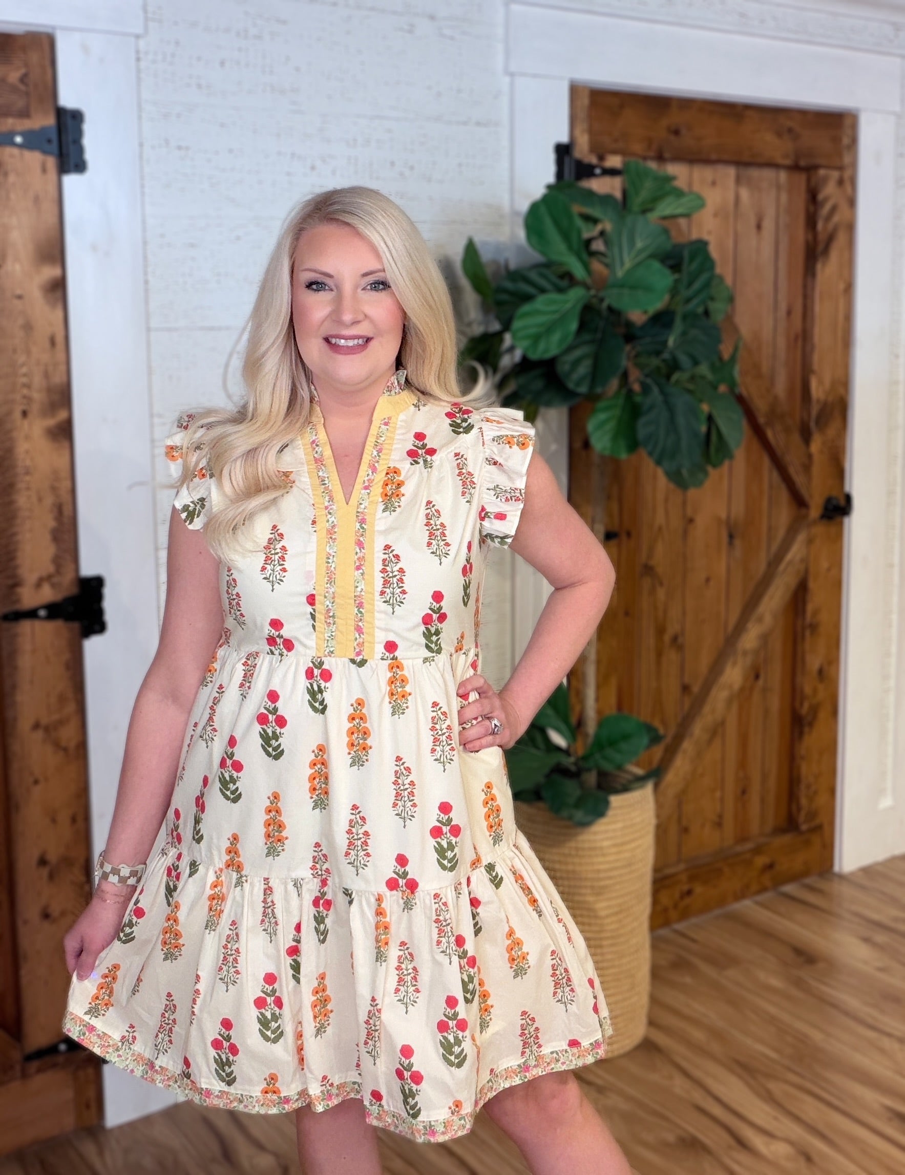 GiGIO Cream Floral Split Neck Dress Women's
