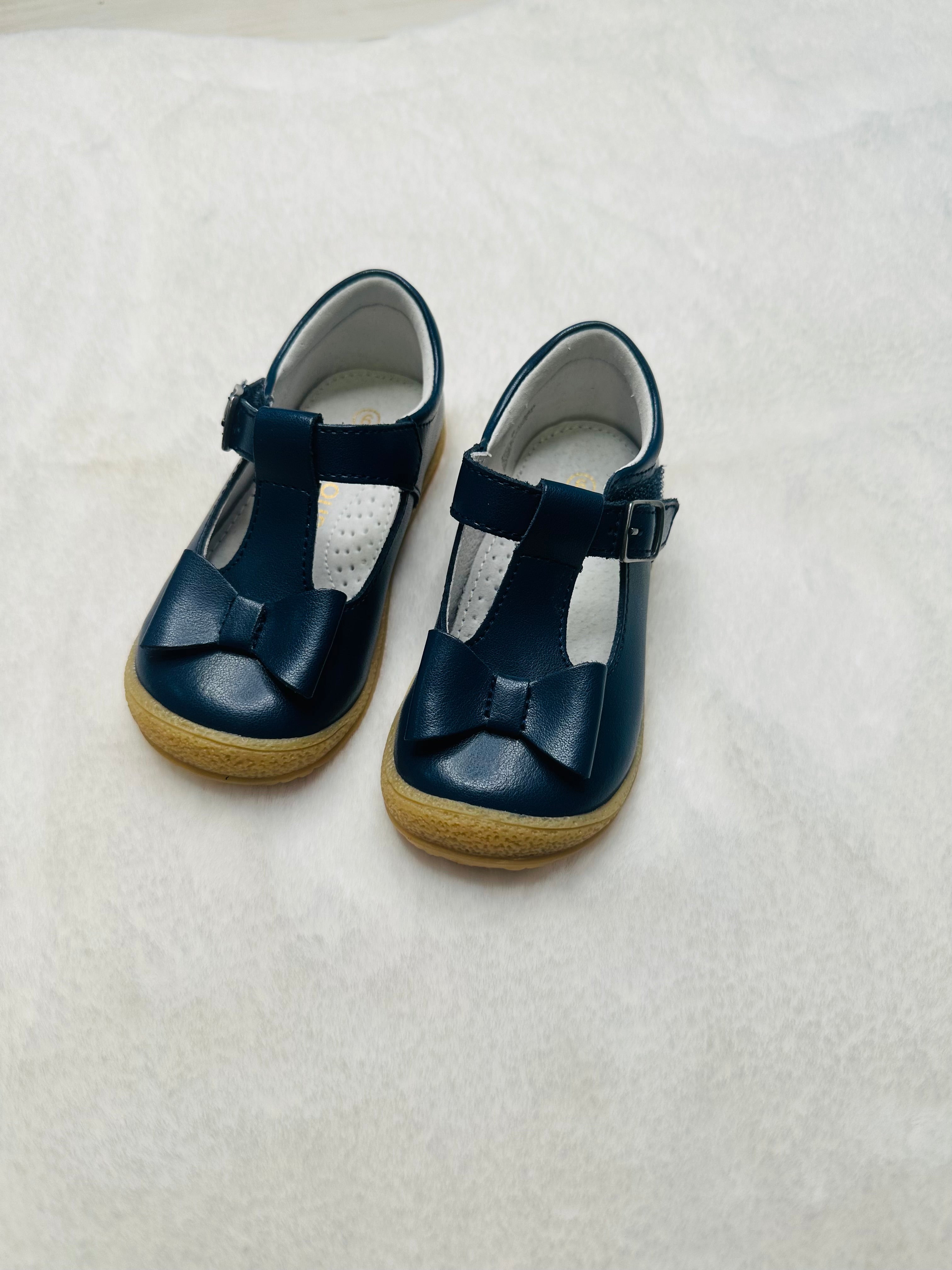 Girl’s L’amour Bow Buckle Shoes - Navy
