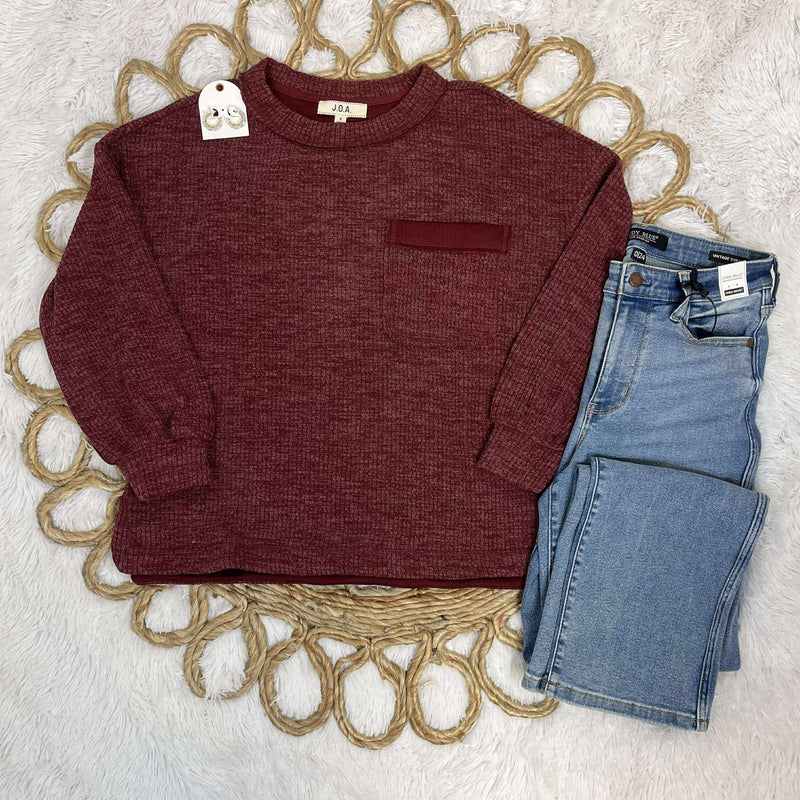 Women’s Solid Pocket Pullover Top Burgundy